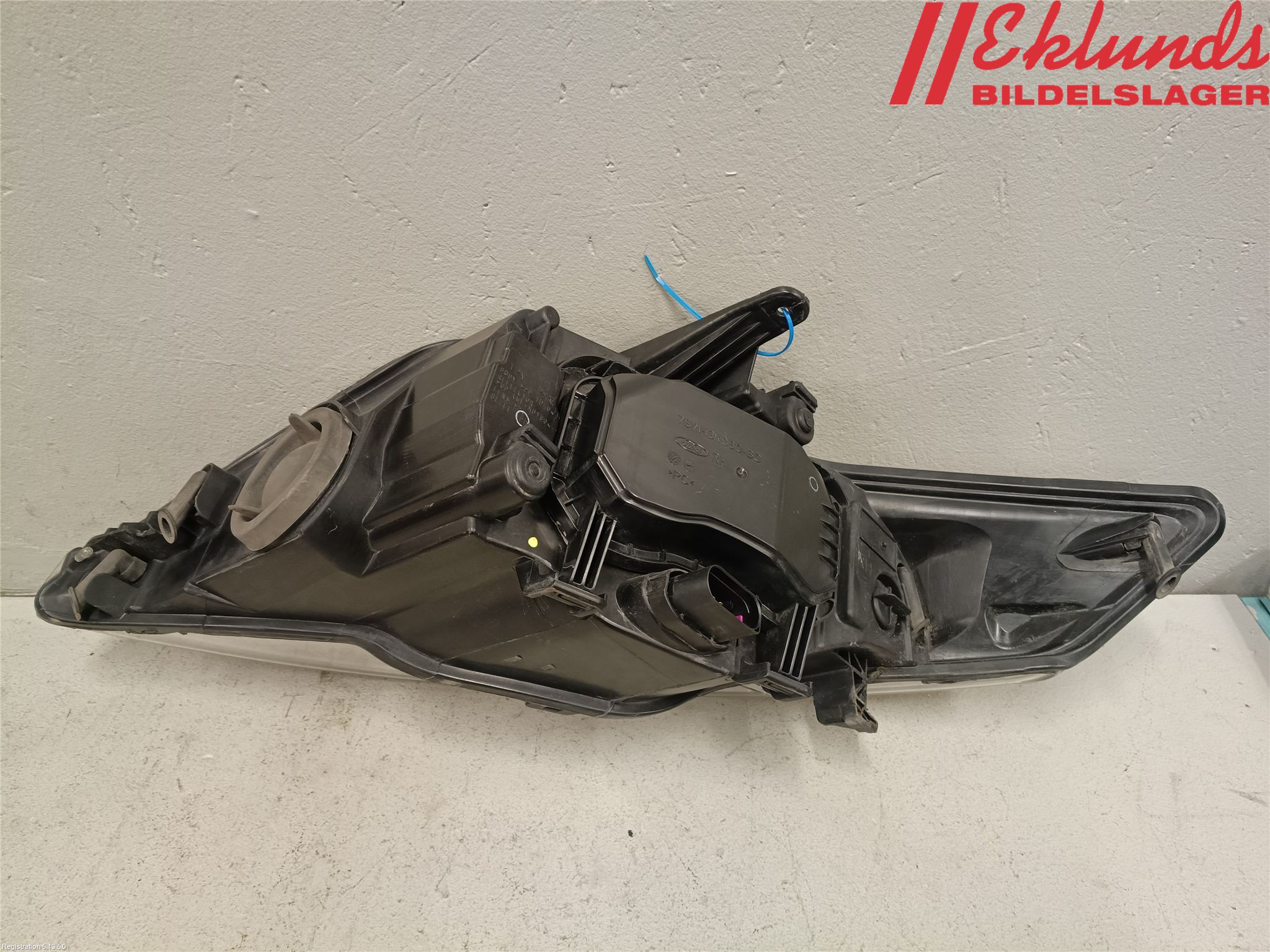 Ford MONDEO 07-15 Strålkastare Höger