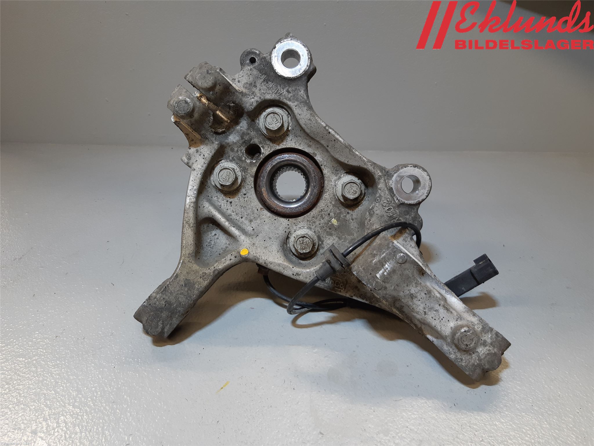 Ford MONDEO 15-22 Styrspindel Lagerhus Hö