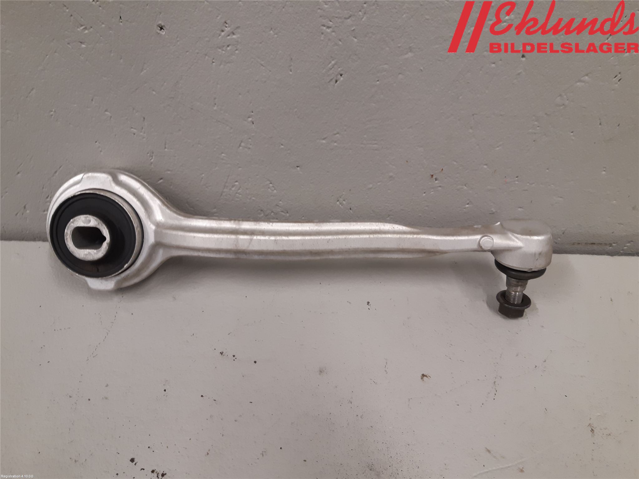 Mercedes-Benz MB C-KLASS (W204) 07-15 Bärarm Fram Övre Hö
