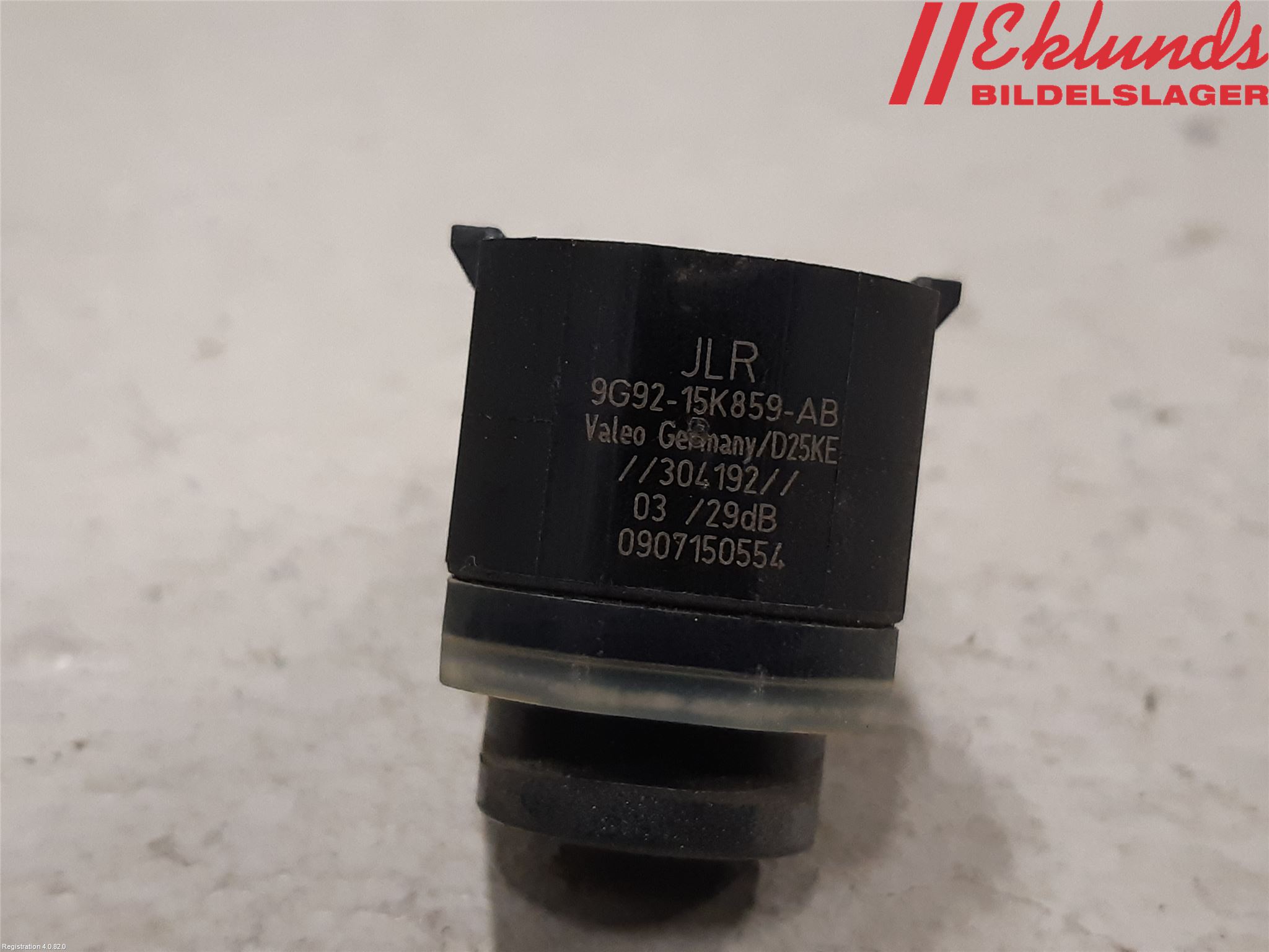 Jaguar XE (X760) 15-24 Parkeringshjälp Frontsensor