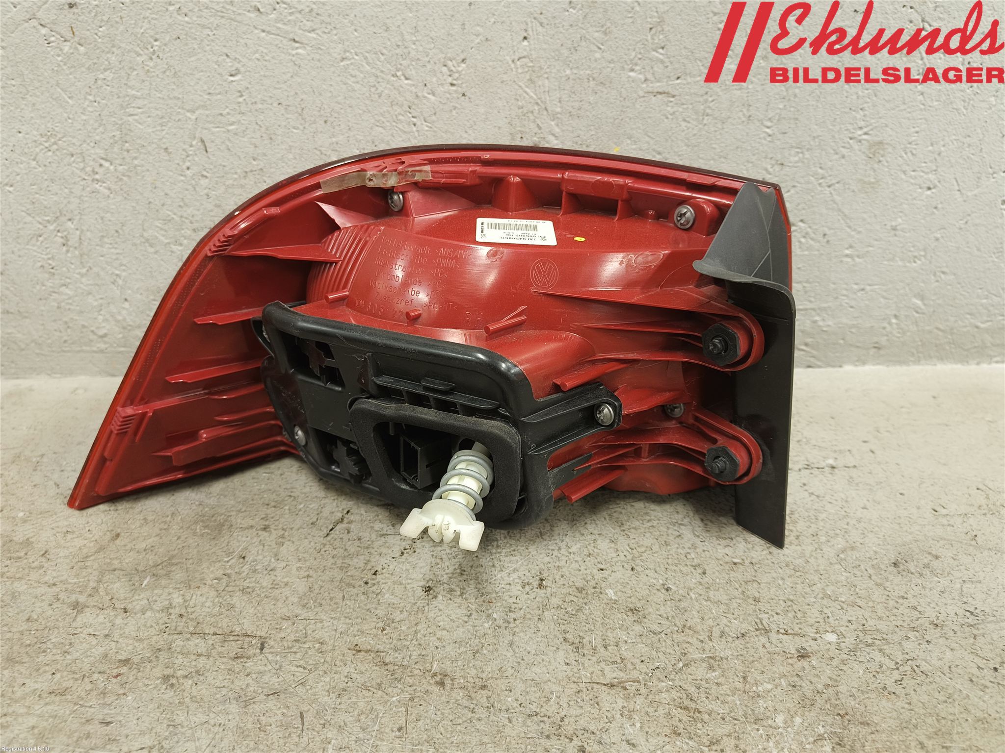 Volkswagen VW PASSAT 11-14 Bakljus Höger