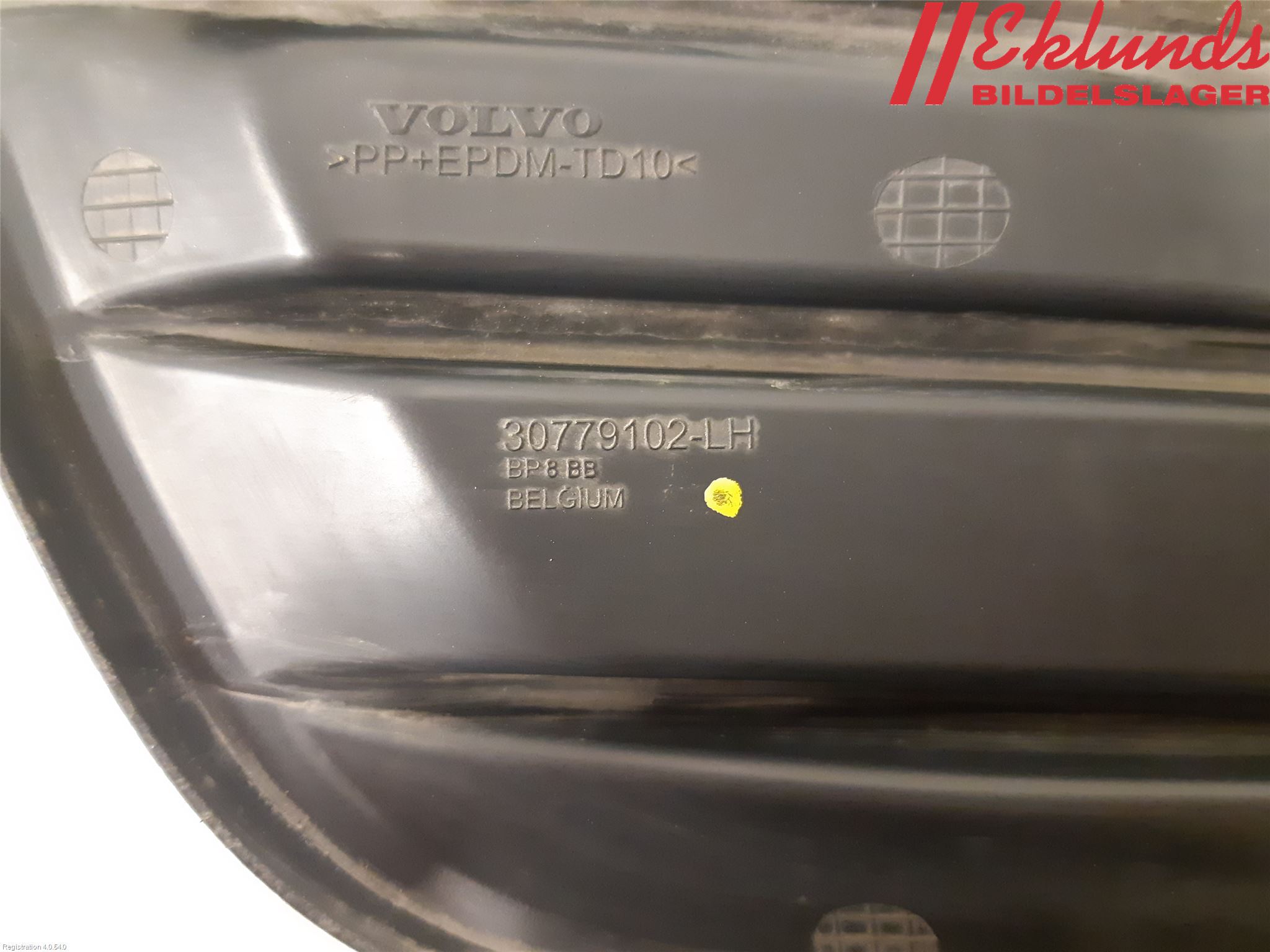 Volvo V50 08-12 Stöt Utfyllnad-List-Grill