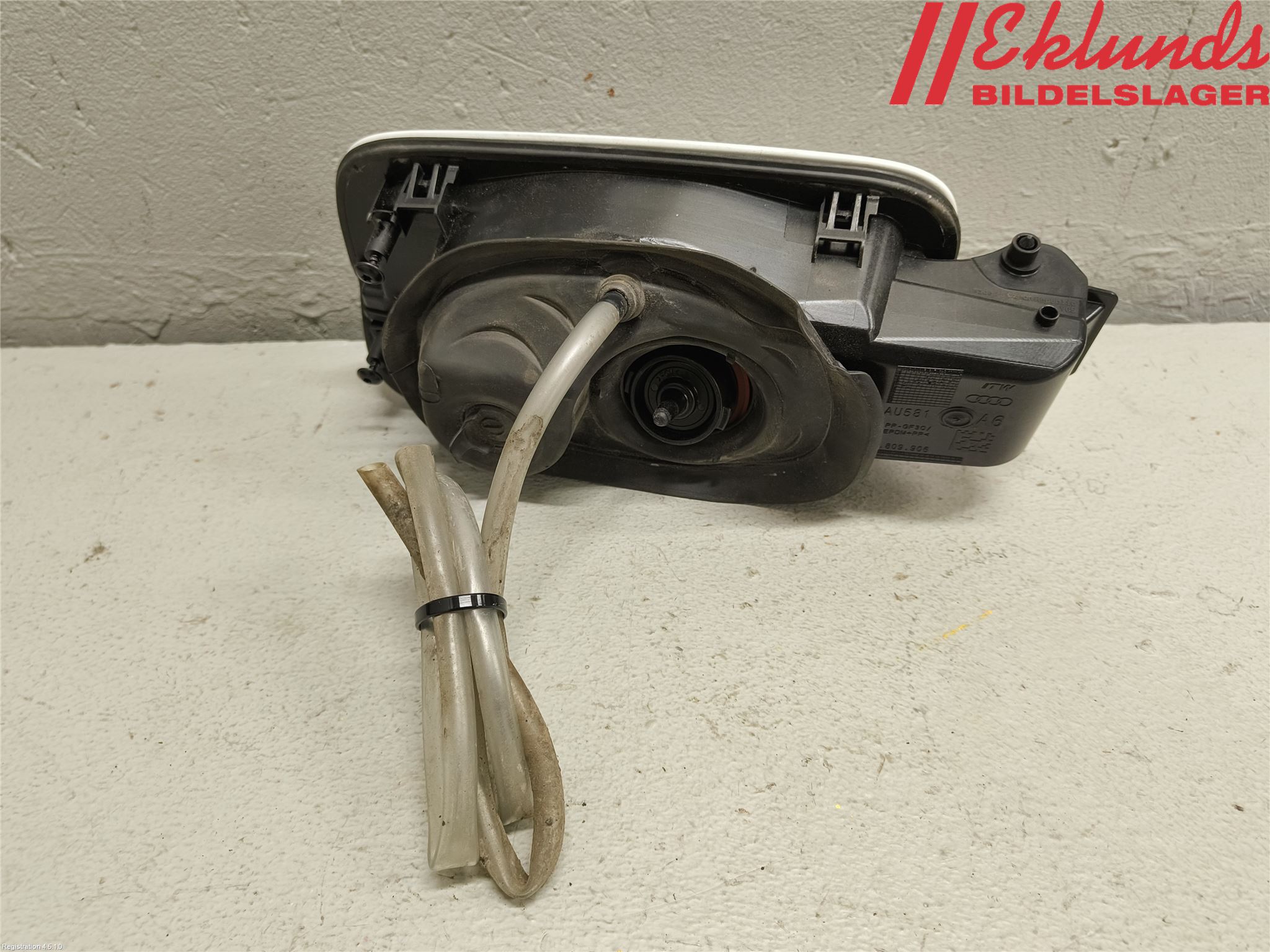 Audi A6 F2/C8 19- Tanklucka