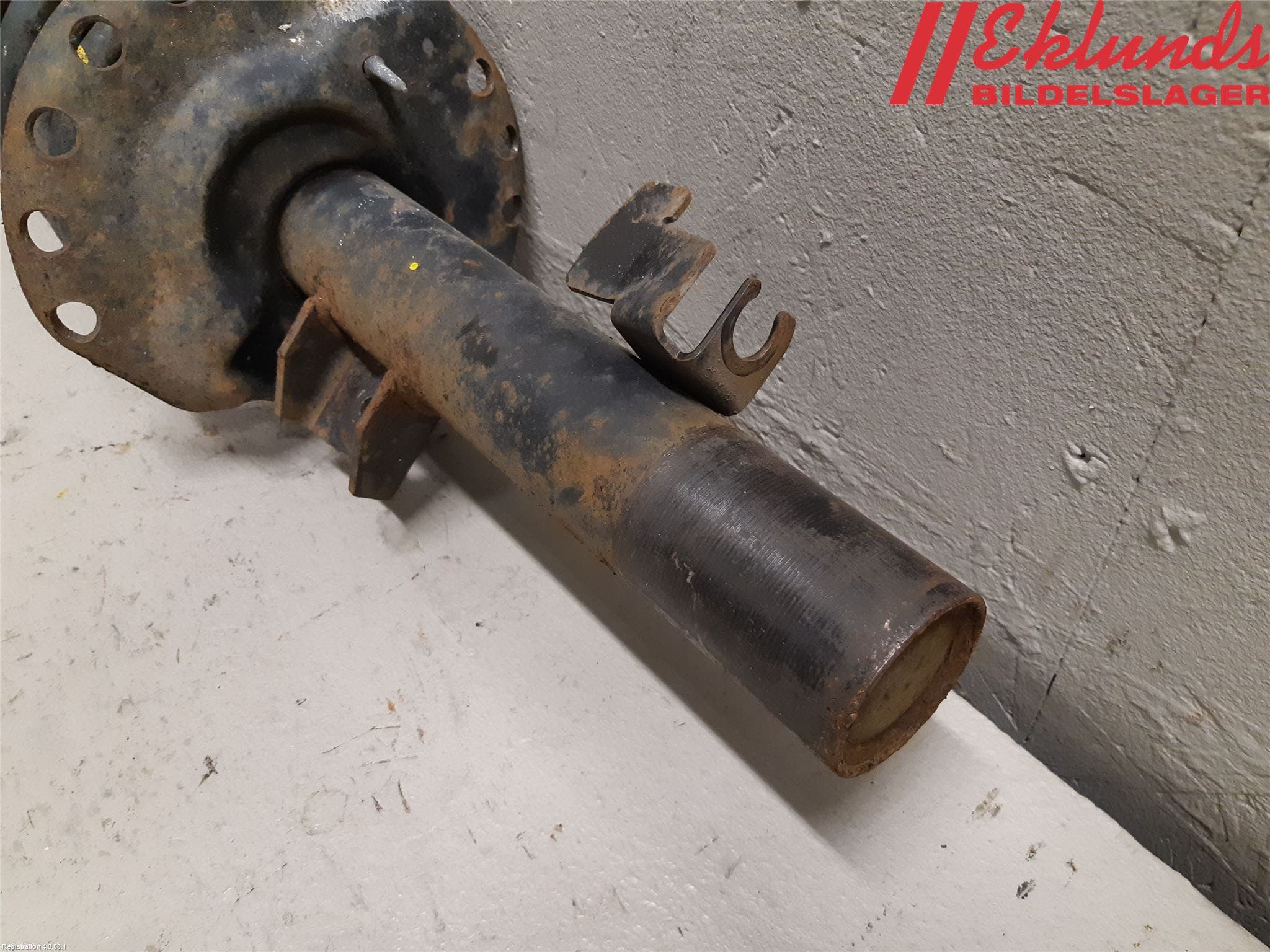 Volvo S80 07-13 Fjäderben Fram Höger