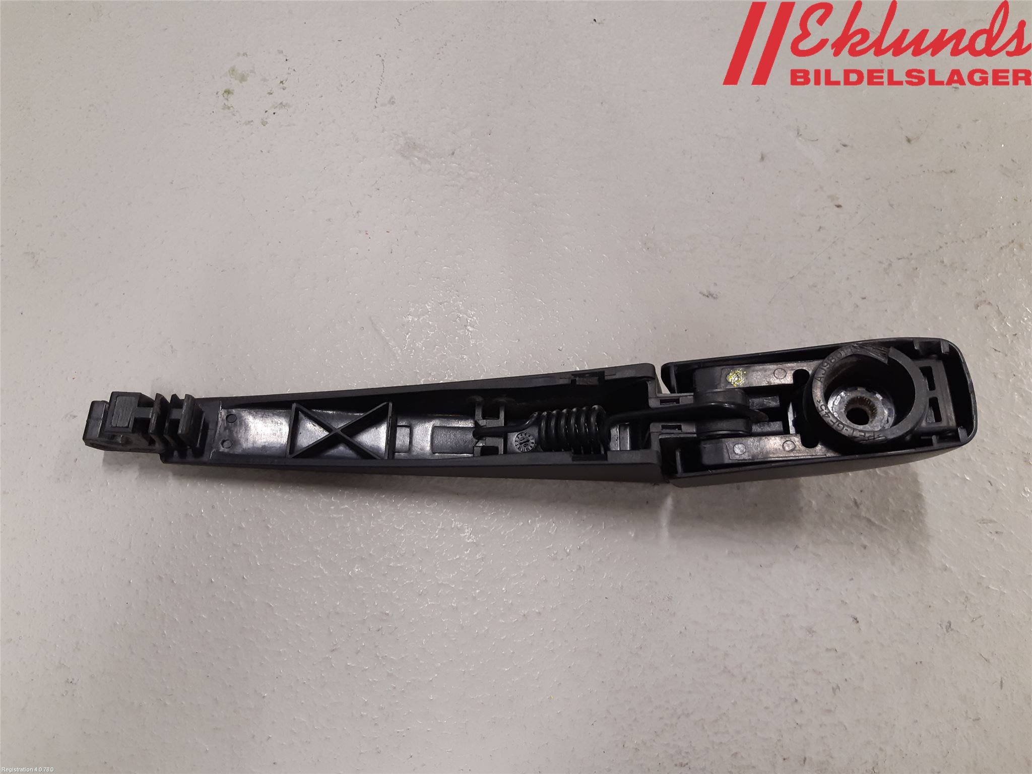 Toyota AURIS 13-19 Torkararm-Bakruta