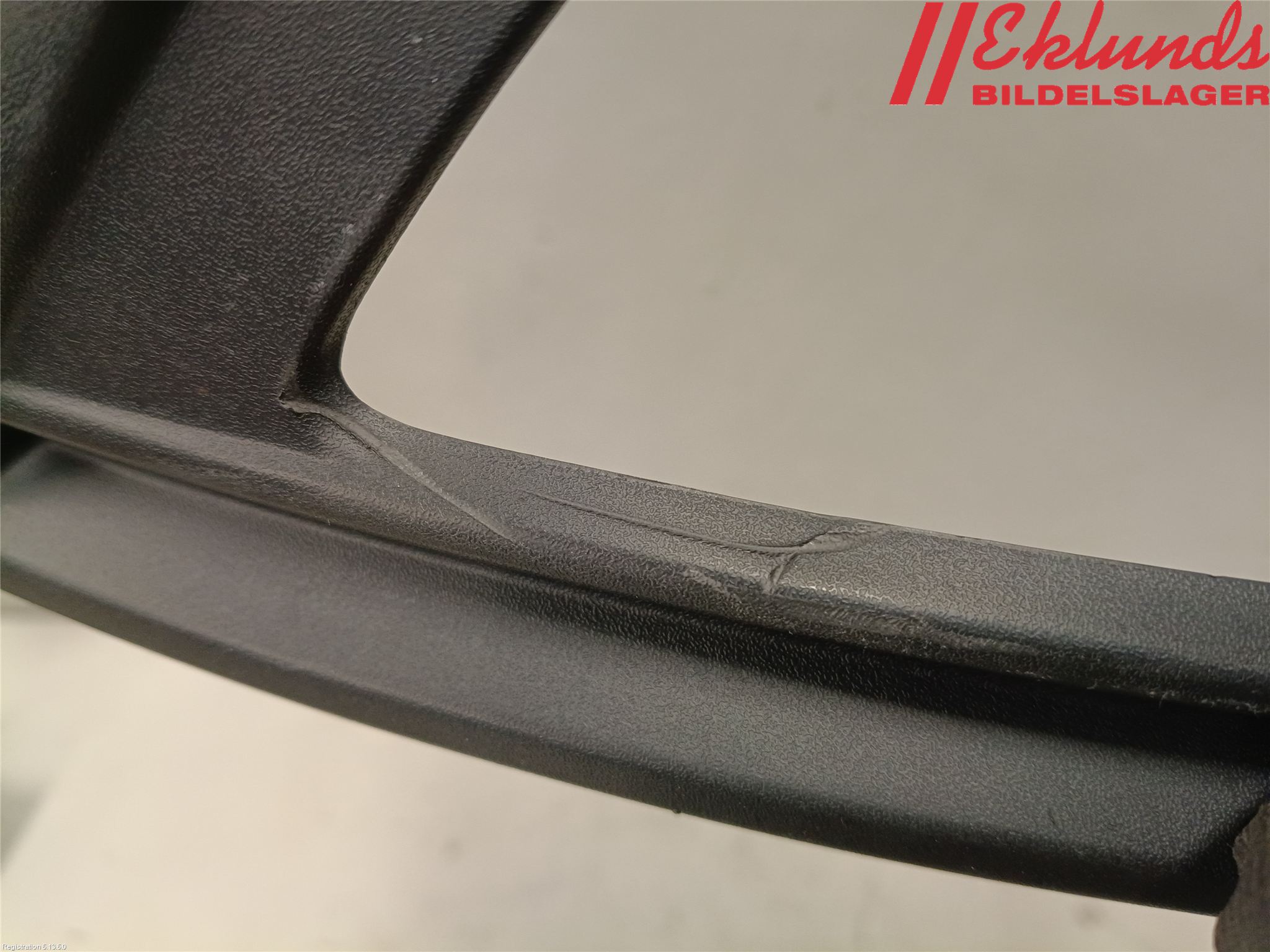 Ford FOCUS 15-18 Dimljussarg Fram