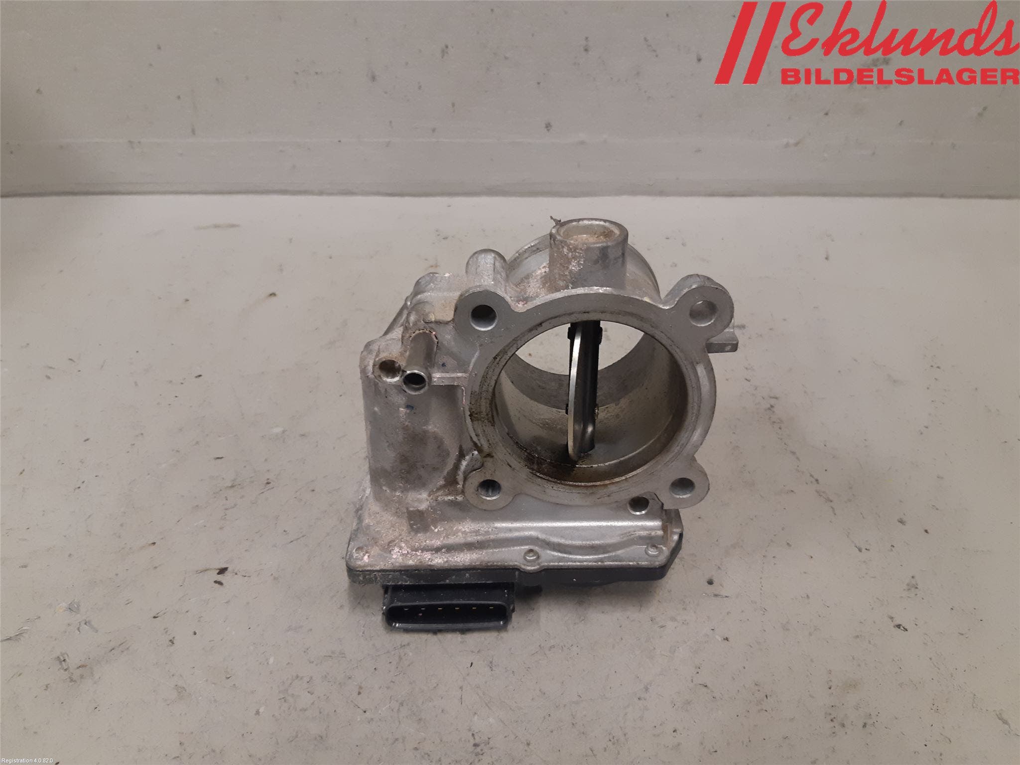 Toyota HILUX 16- Injspjällhus