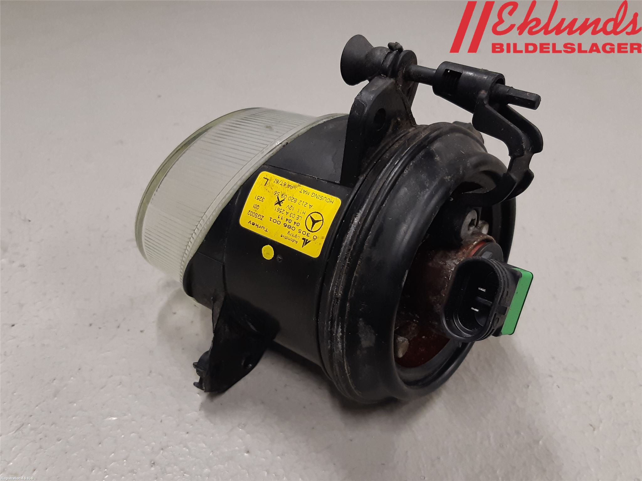 Mercedes-Benz MB C-KLASS (W204) 07-15 Dimljus-Varselljus Fram