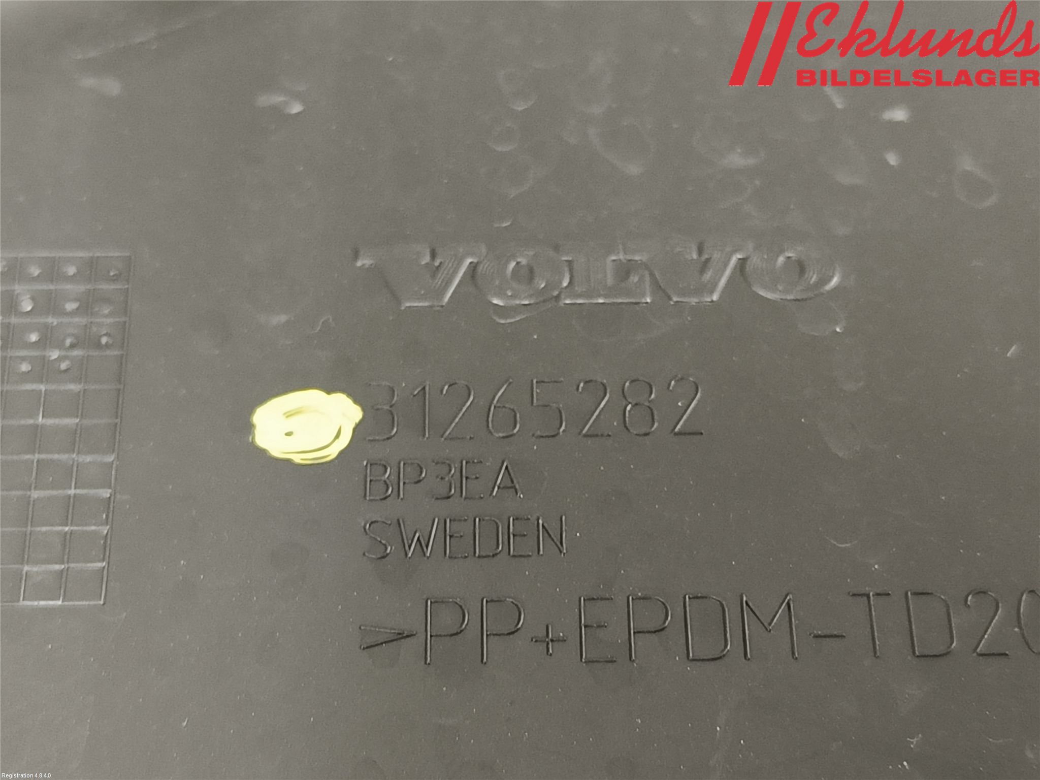 Volvo V60 14-18 Stötfångarfäste Bak Hö