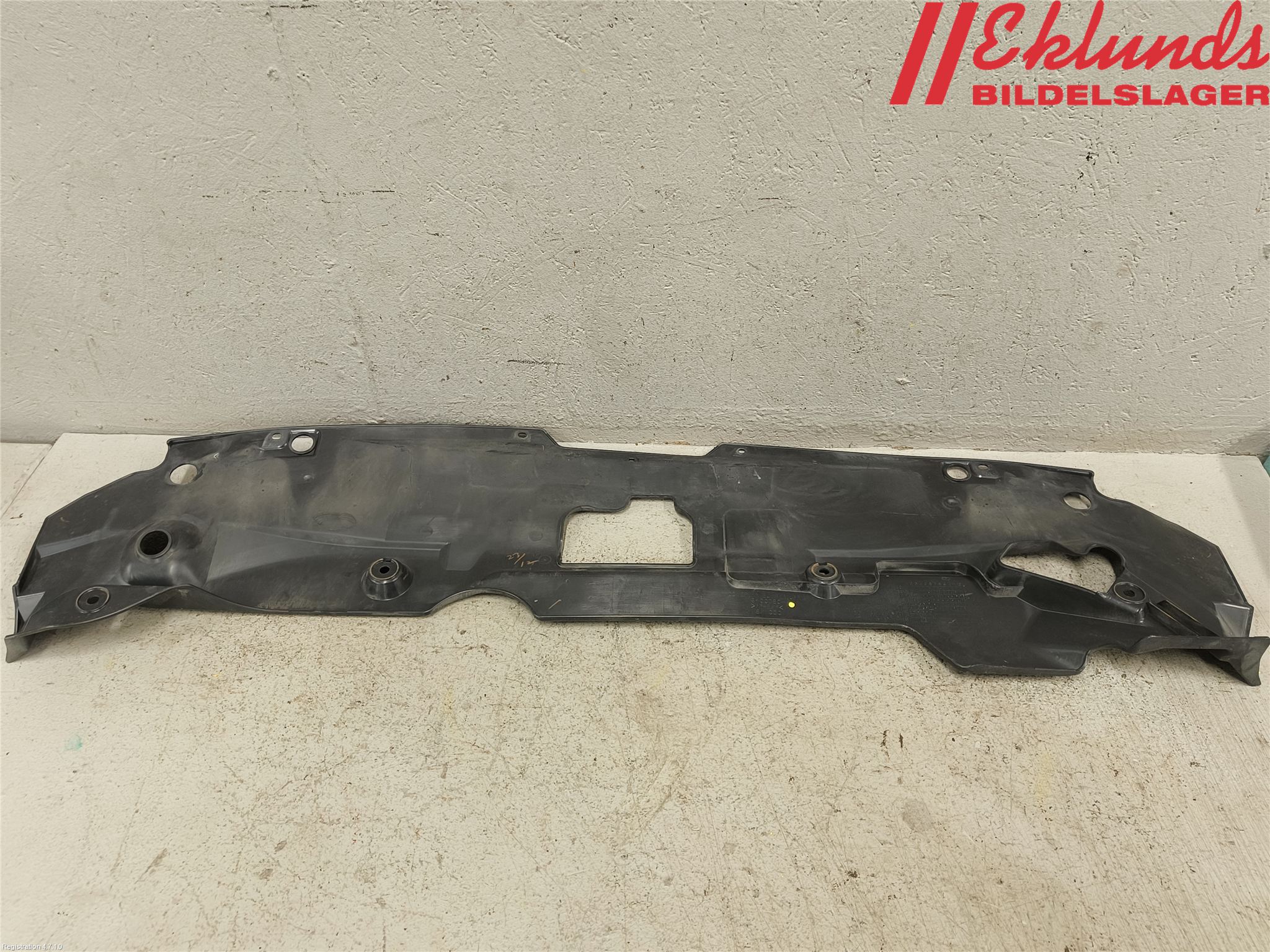 Peugeot 4008 Frontplåt