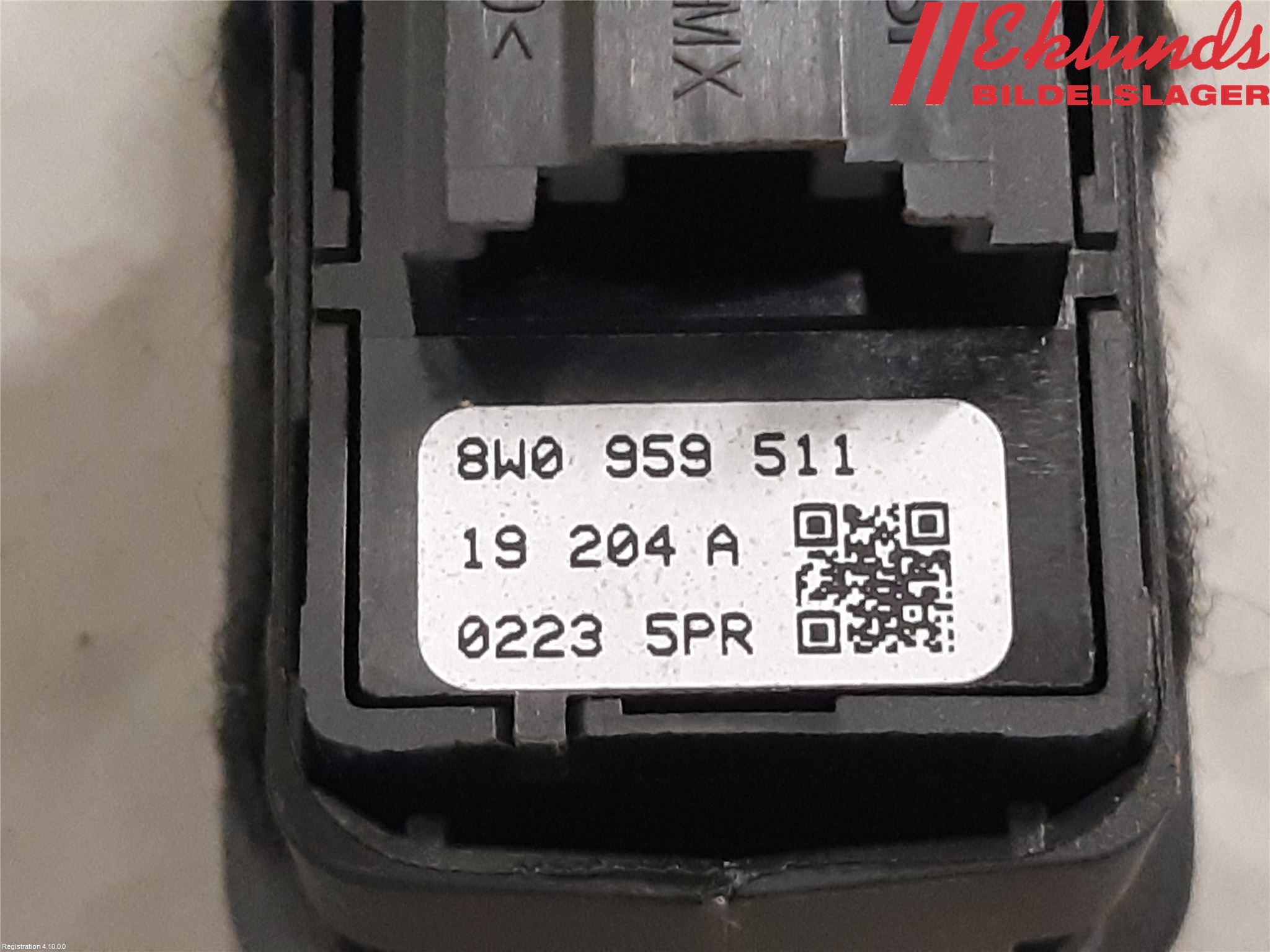 Audi A4/S4 B9 20- Strömställare Dragkrok