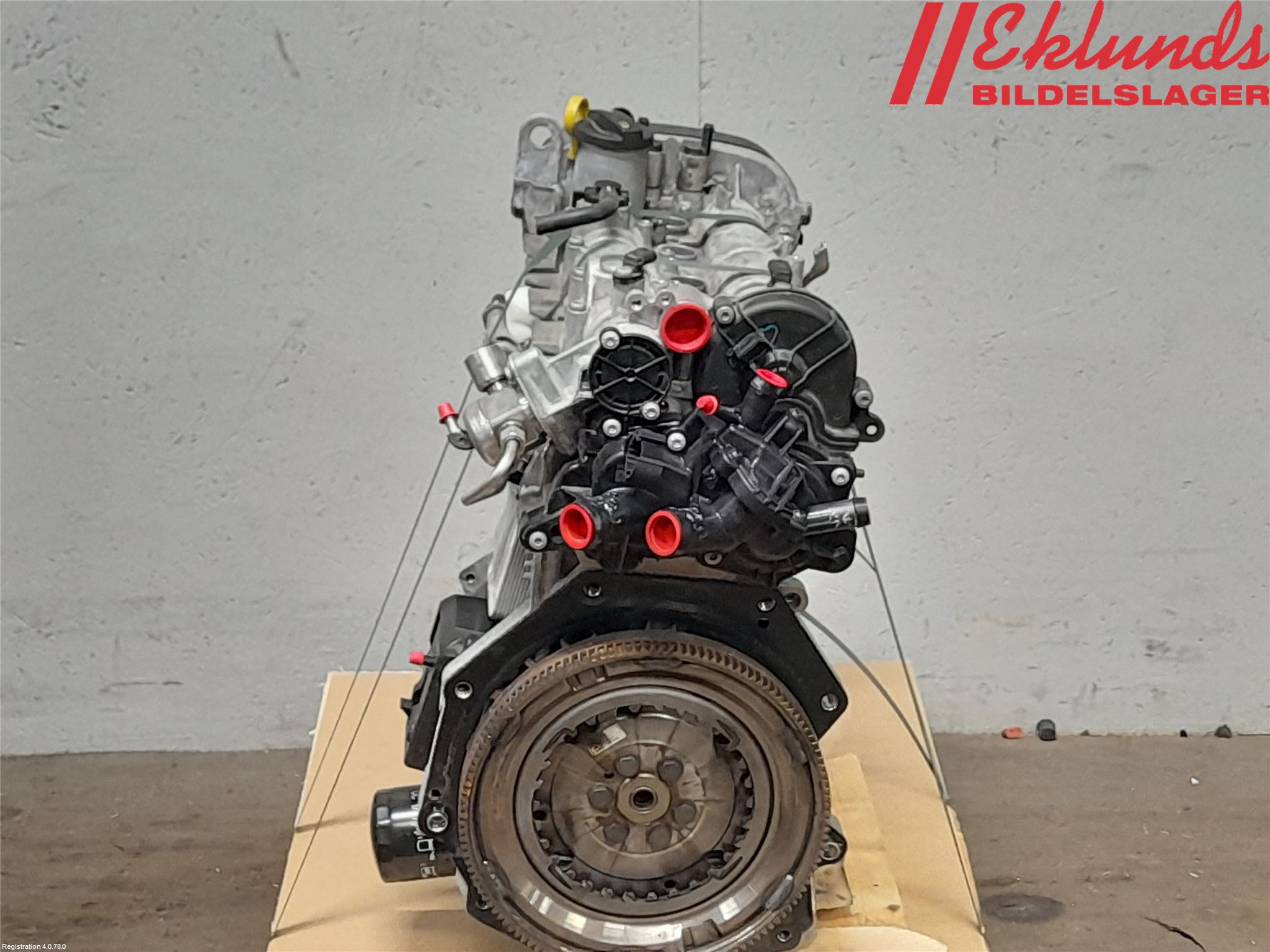 Volkswagen VW TOURAN 16- Motor Bensin