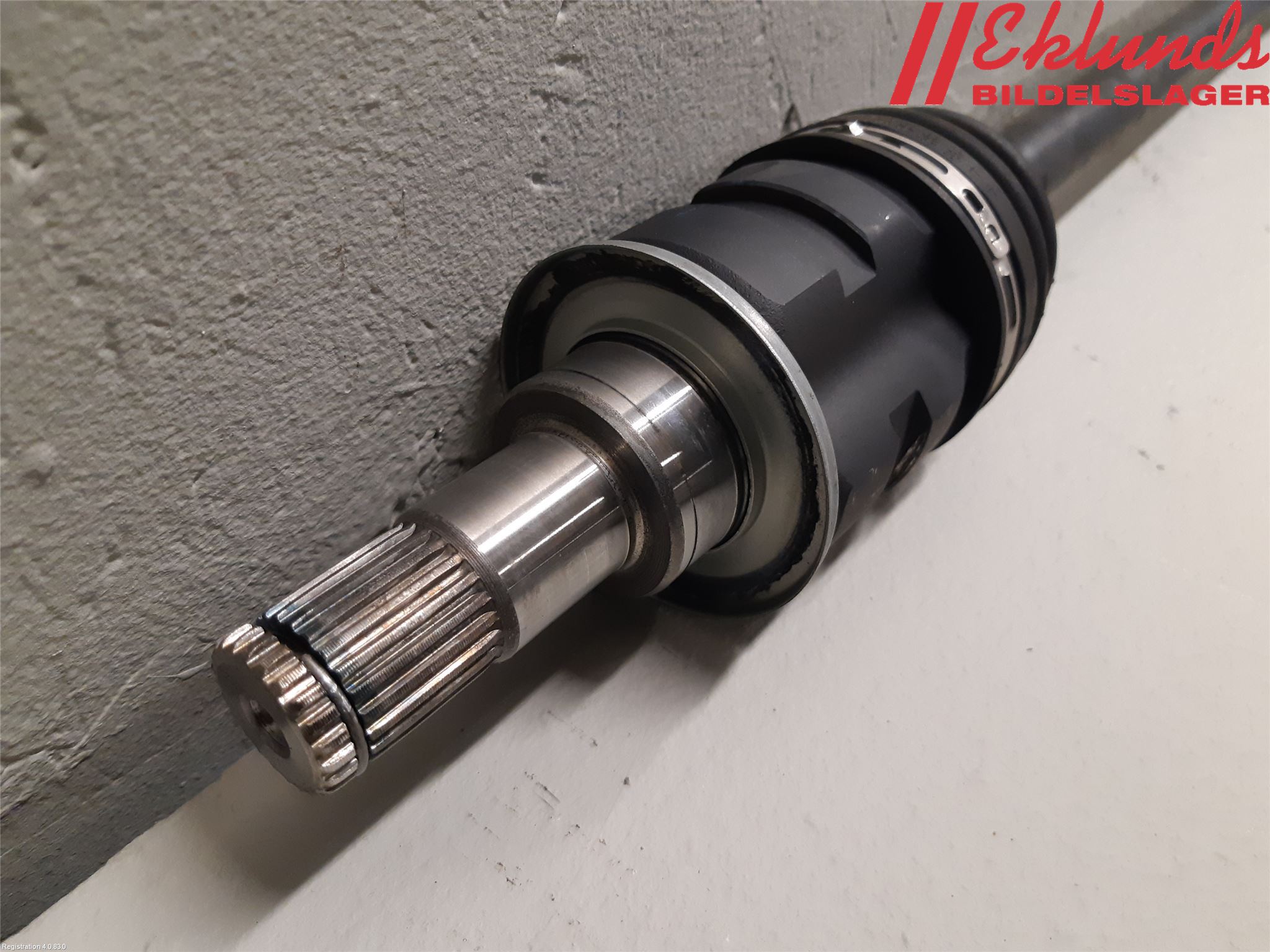 Toyota RAV4 19- Drivaxel Bak Höger