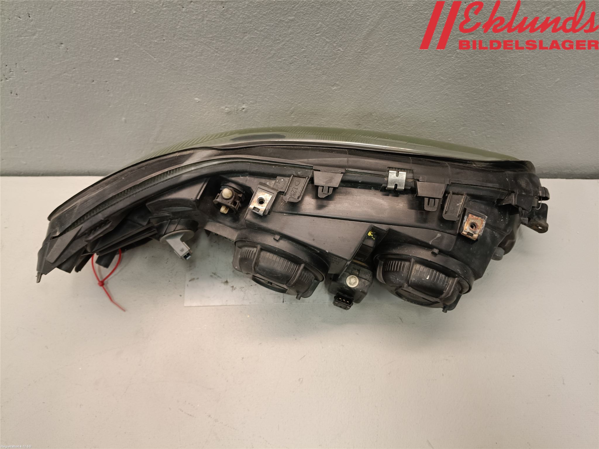 Volvo V70 00-04 Strålkastare Vänster