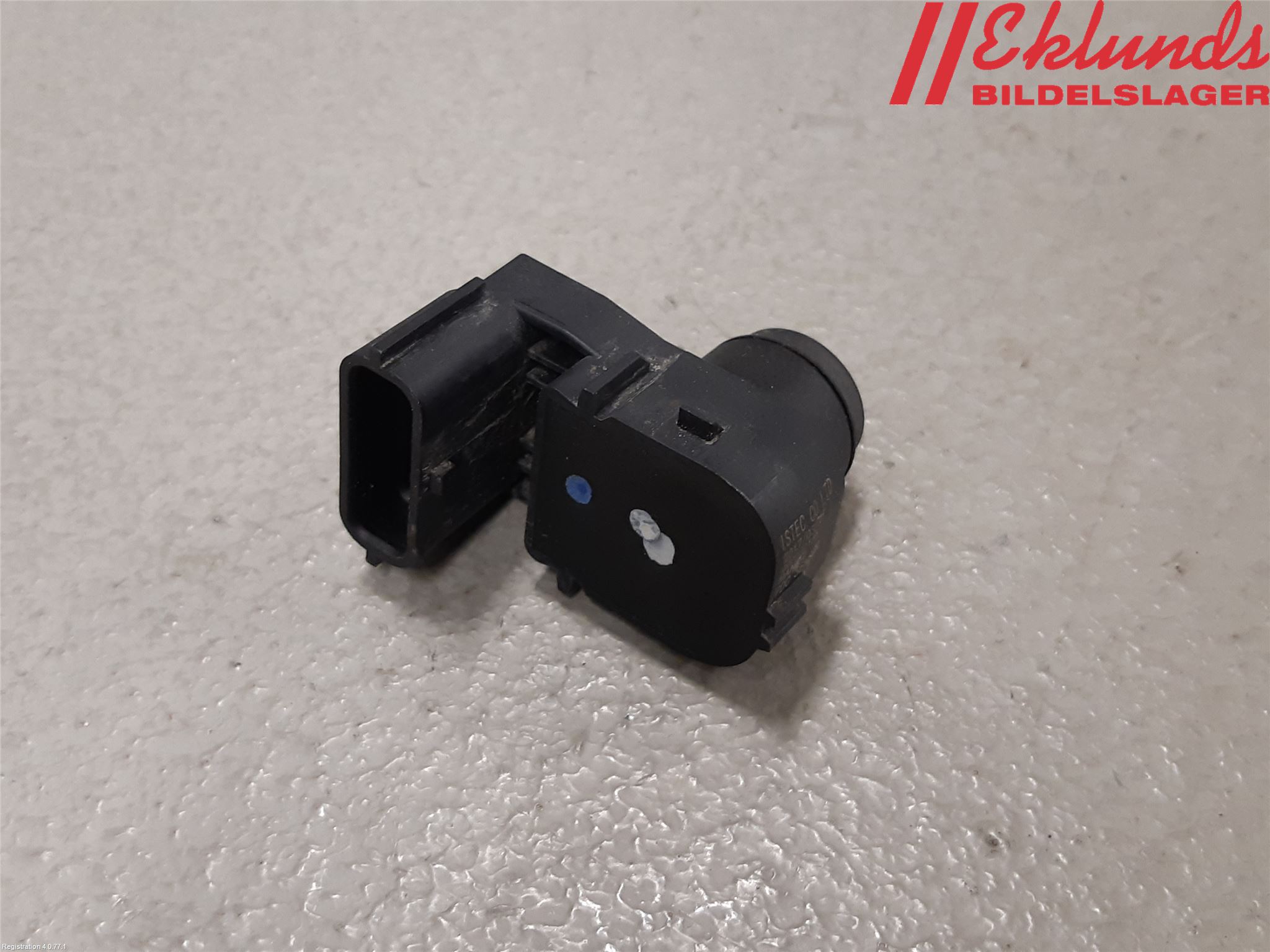 Kia SPORTAGE (QL) 16-21 Parkeringshjälp Frontsensor
