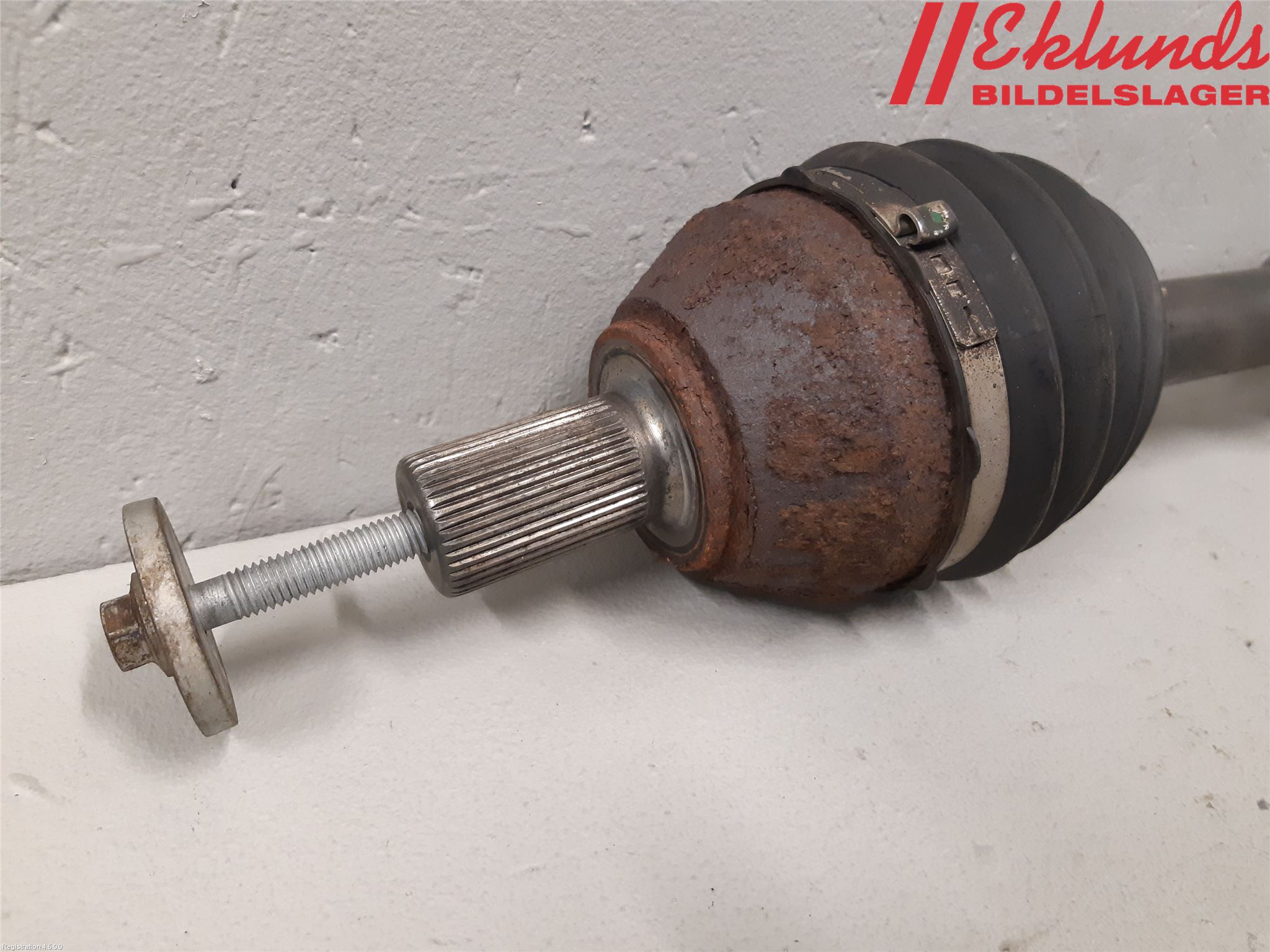 Volvo V60 CROSS COUNTRY 16-18 Drivaxel Fram Höger