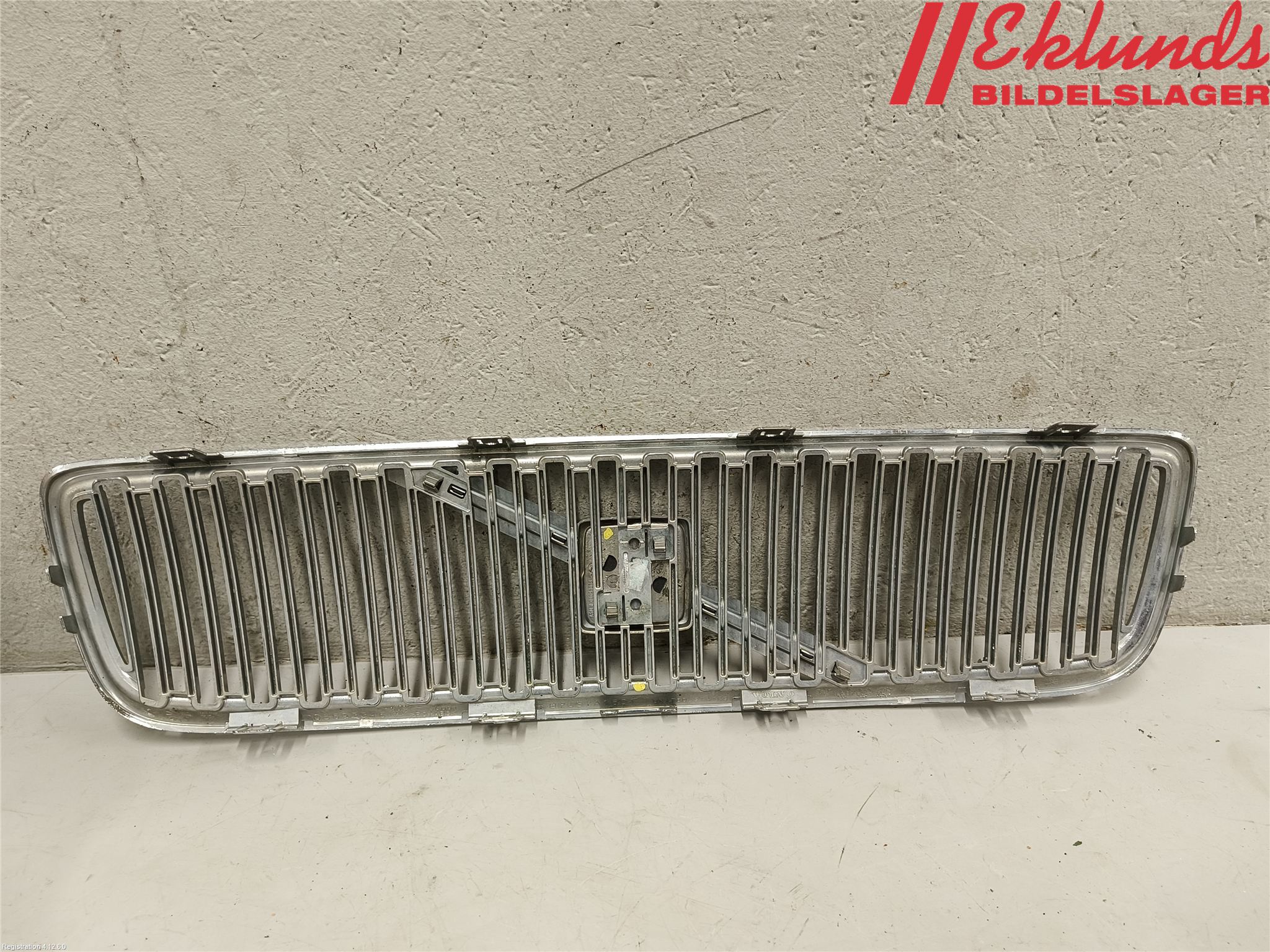 Volvo V70 05-08 Grill Komp