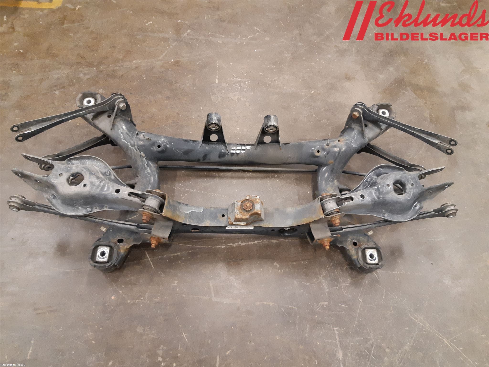 BMW 4 F32/F33/F82/F83 13-20 Bakvagn Övrigt