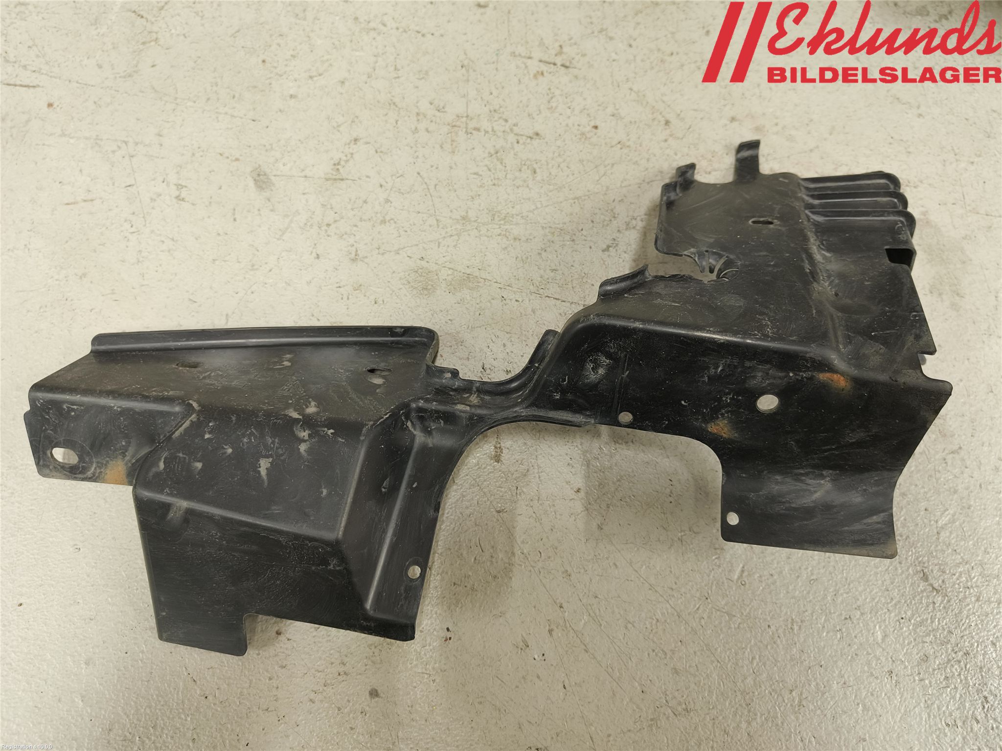 Nissan NAVARA 05-16 Deflektor Plåt-Plast Kylning