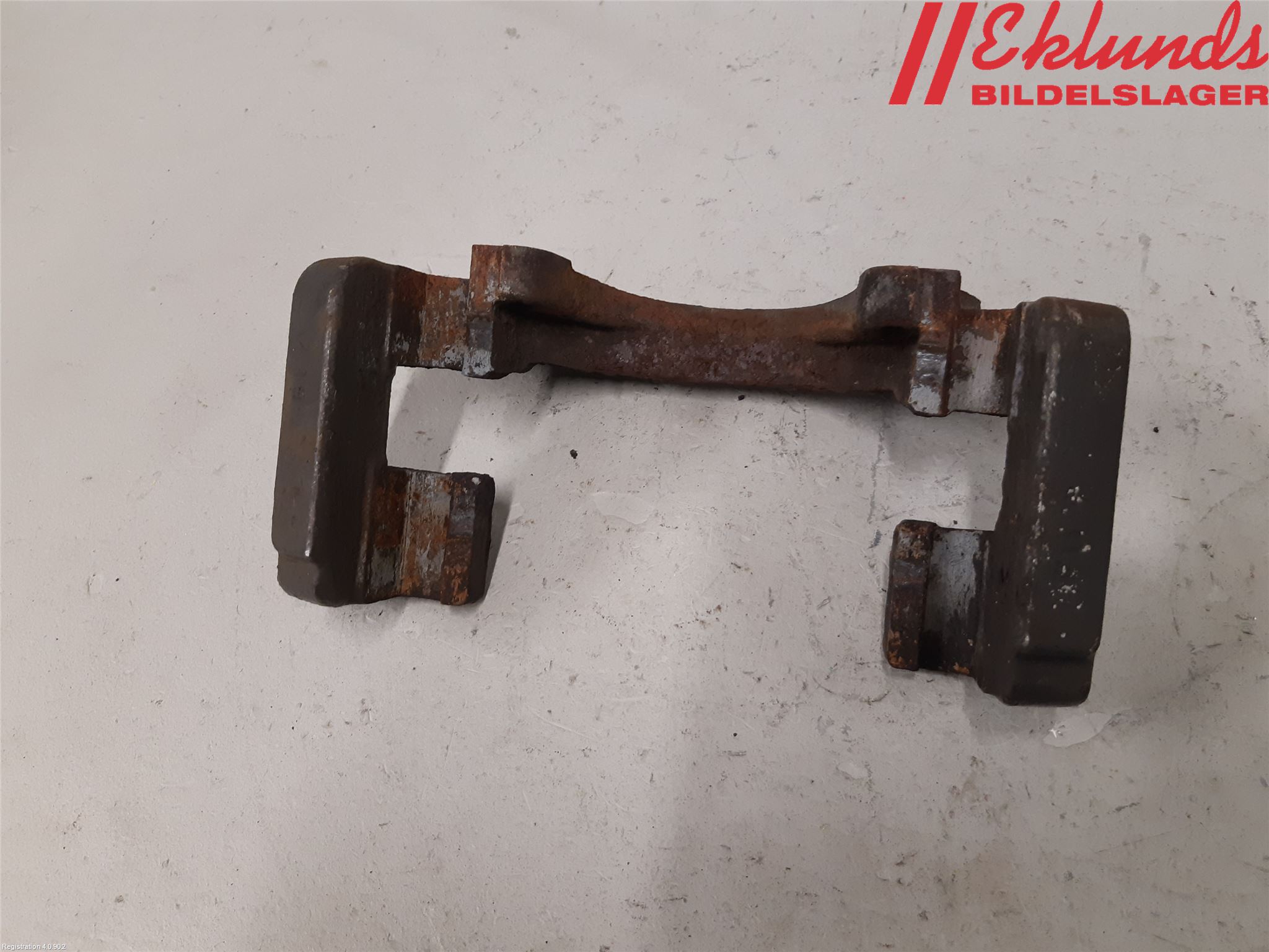 BMW 5 F10/F11/F18 09-17 Bromsokshållare