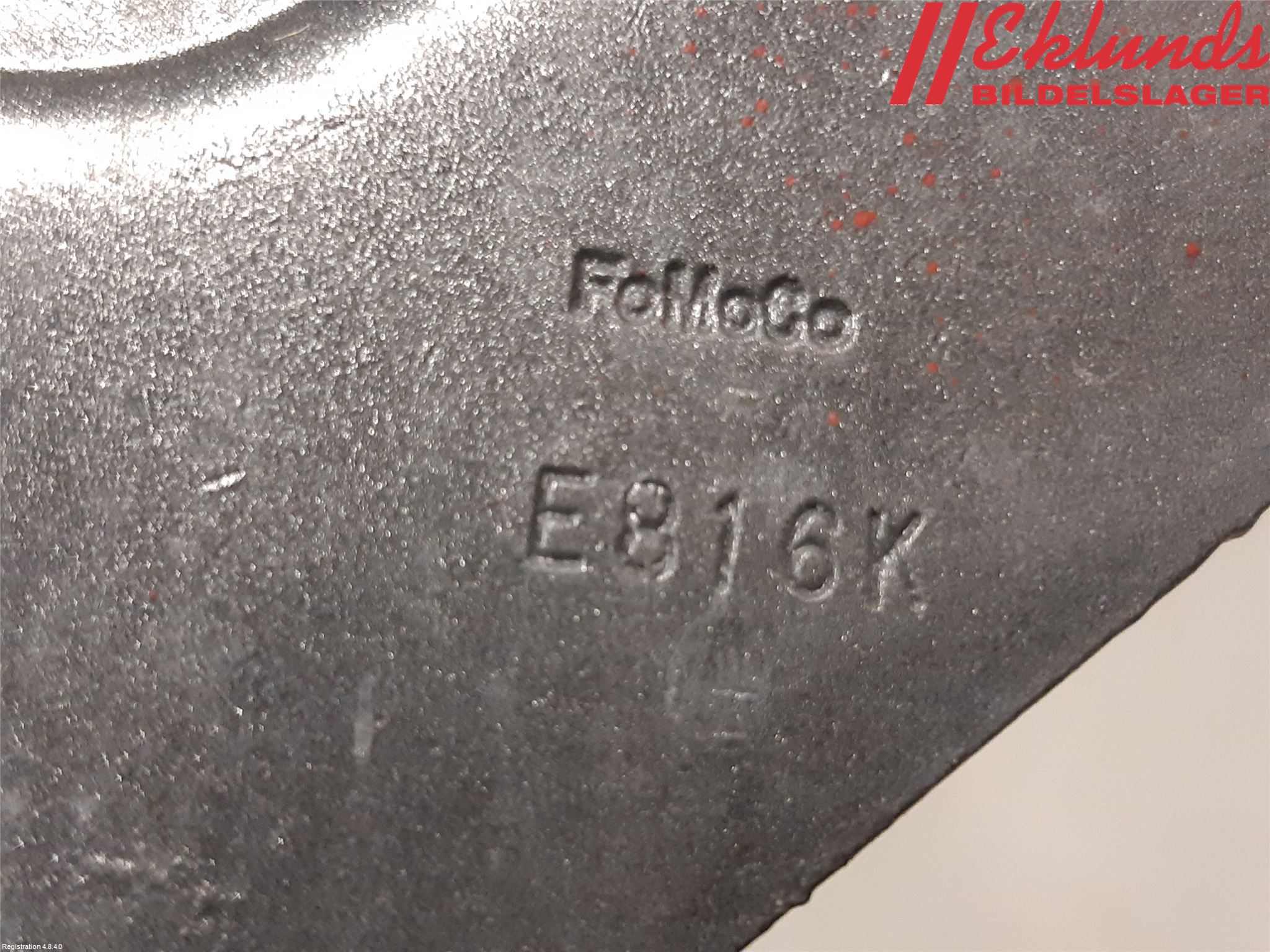 Ford MUSTANG VI 15-22 Huvgångjärn