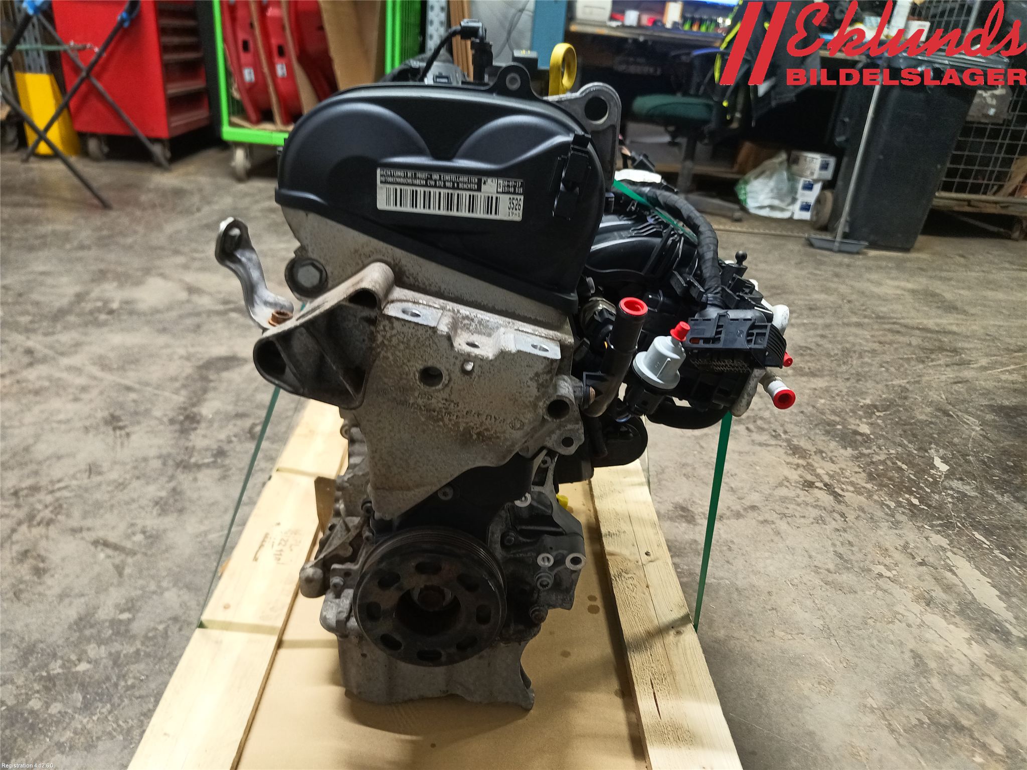 Volkswagen VW TOURAN 16- Motor Bensin