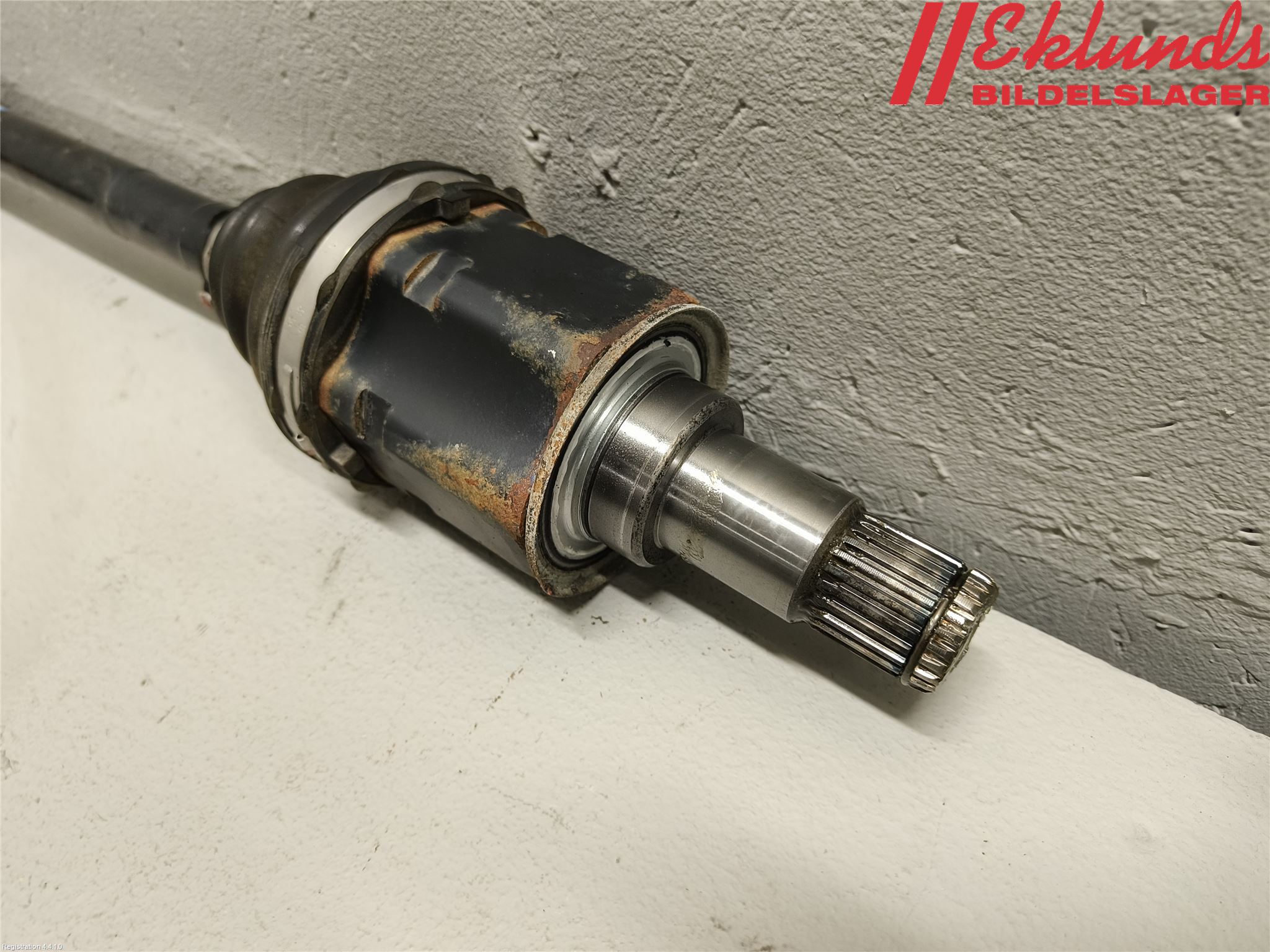 Toyota bZ4X EA10 22- Drivaxel Bak Vänster
