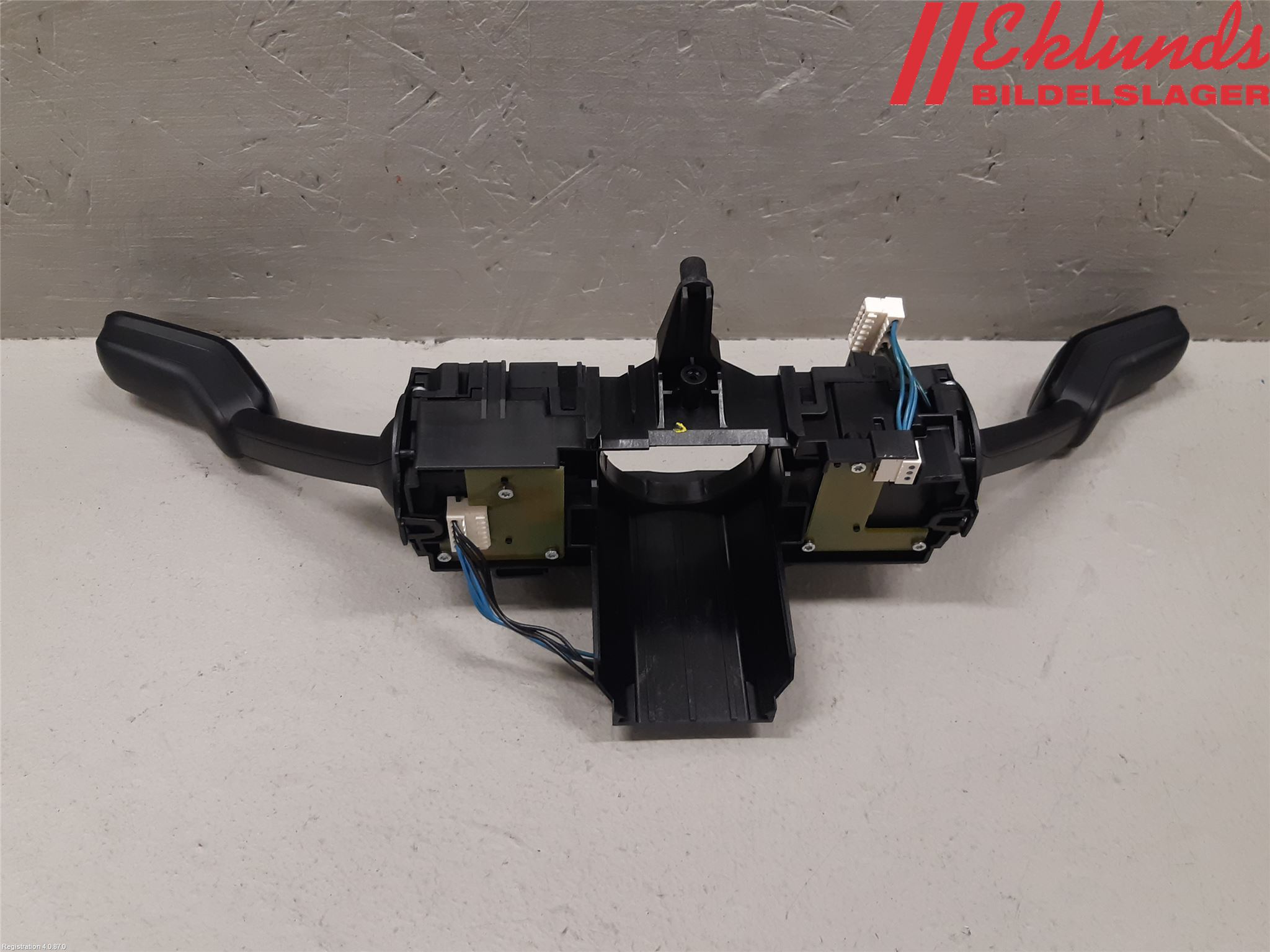 Volkswagen VW GOLF / E-GOLF VII 13-20 Spakcentral