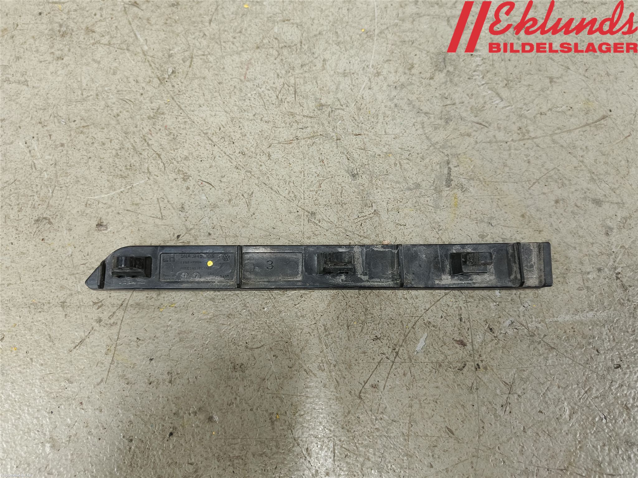 Volkswagen VW TIGUAN 16-24 Dimljus/Reflex Bak