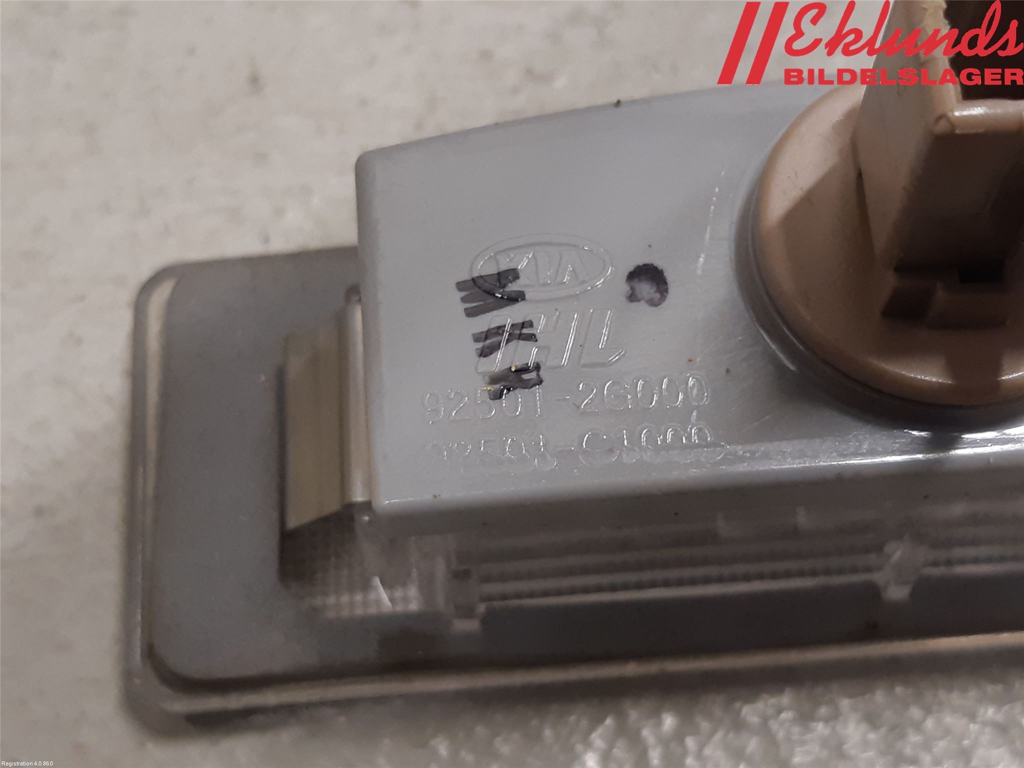 Kia STONIC 18->> Skylt Belysning