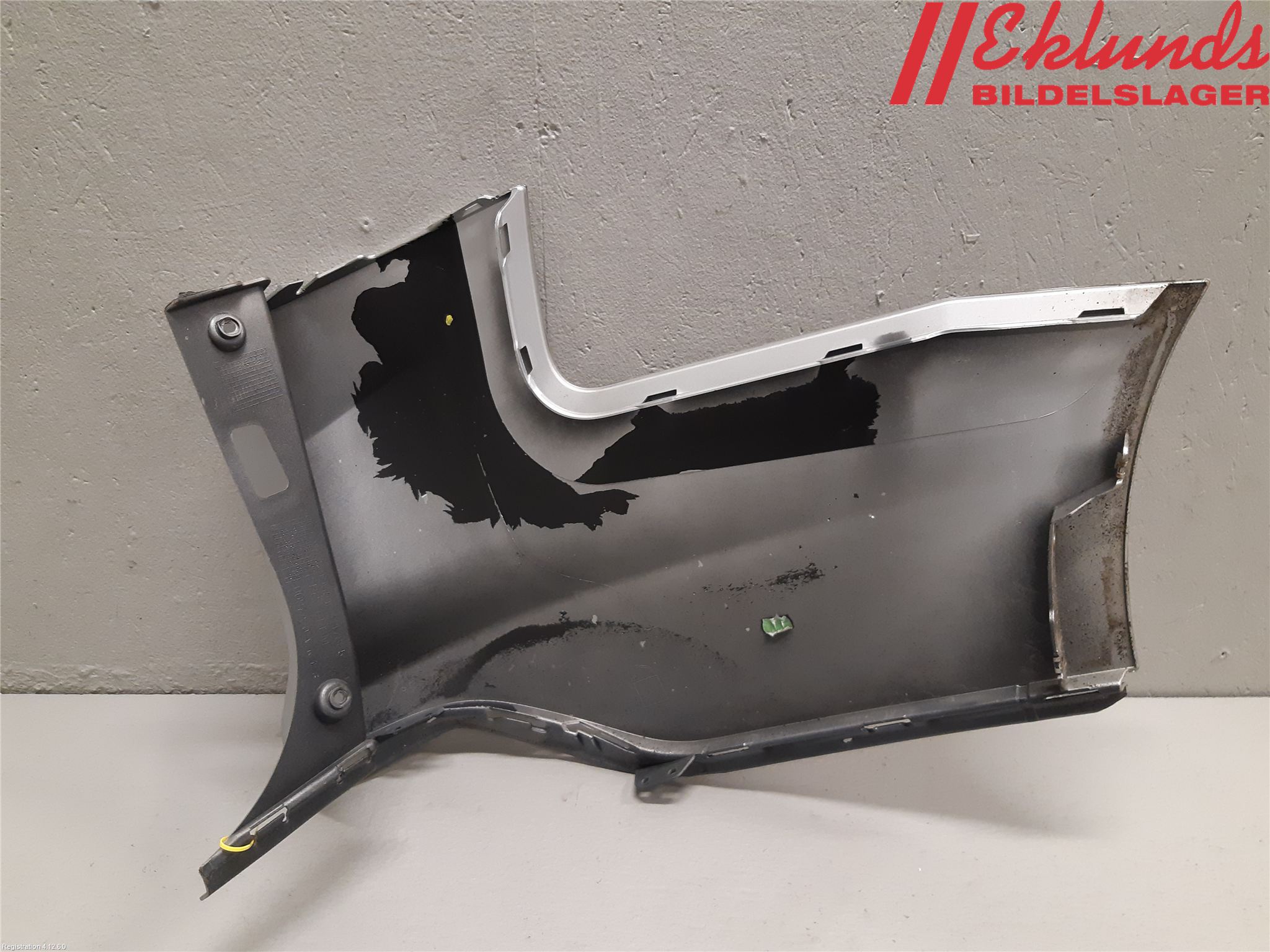 Ford FOCUS 11-14 Stötfångardel Bak Vä