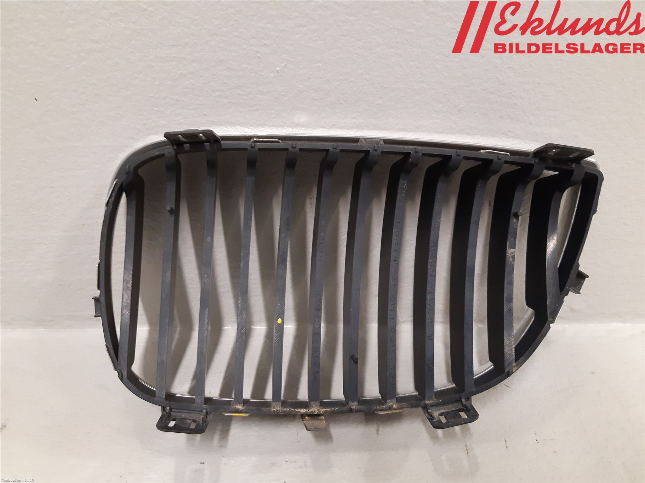 BMW 1 E87/81 5D/3D 03-11 Grilldel Höger