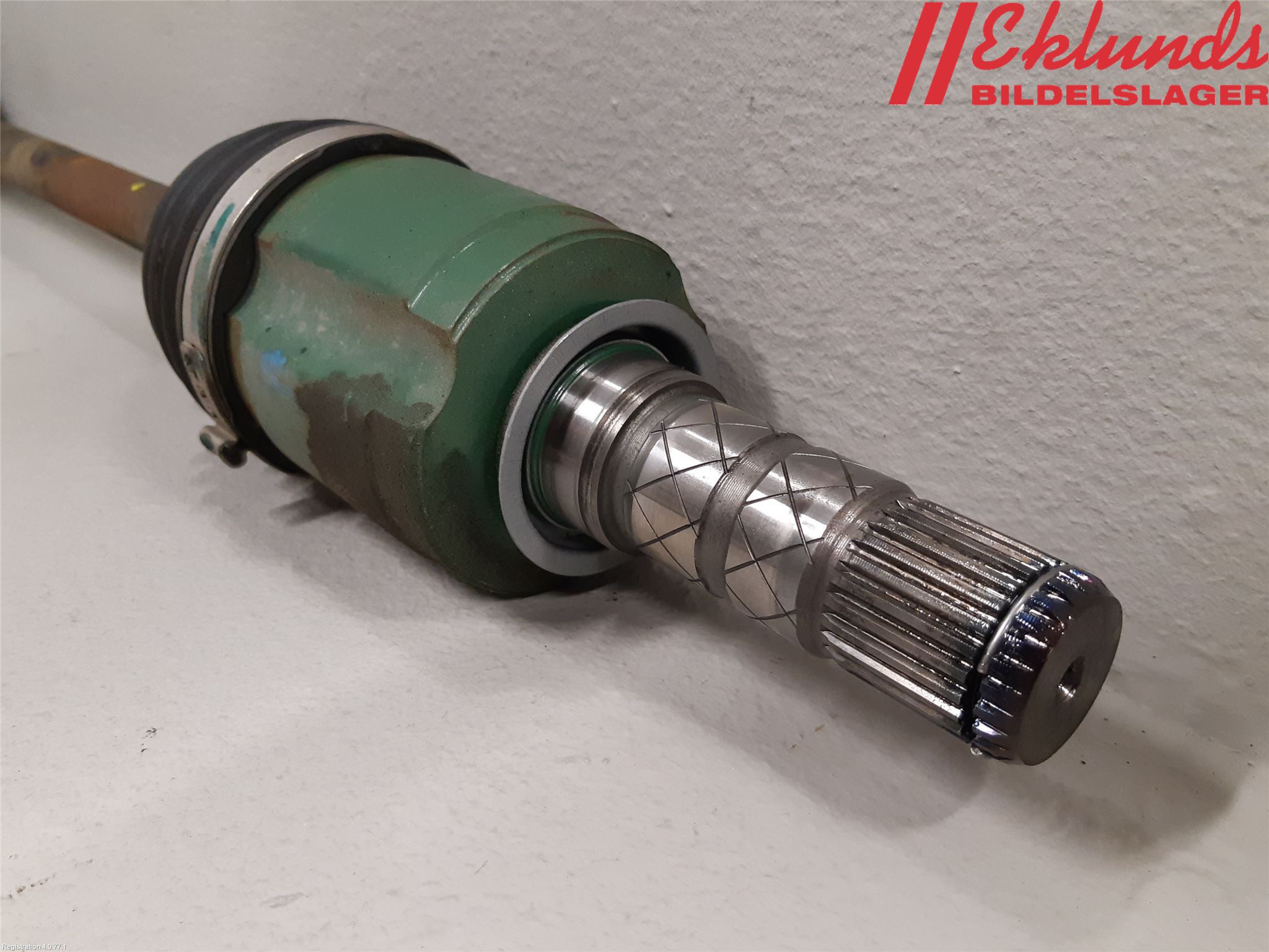 Subaru FORESTER SH  08-13 Drivaxel Fram Höger