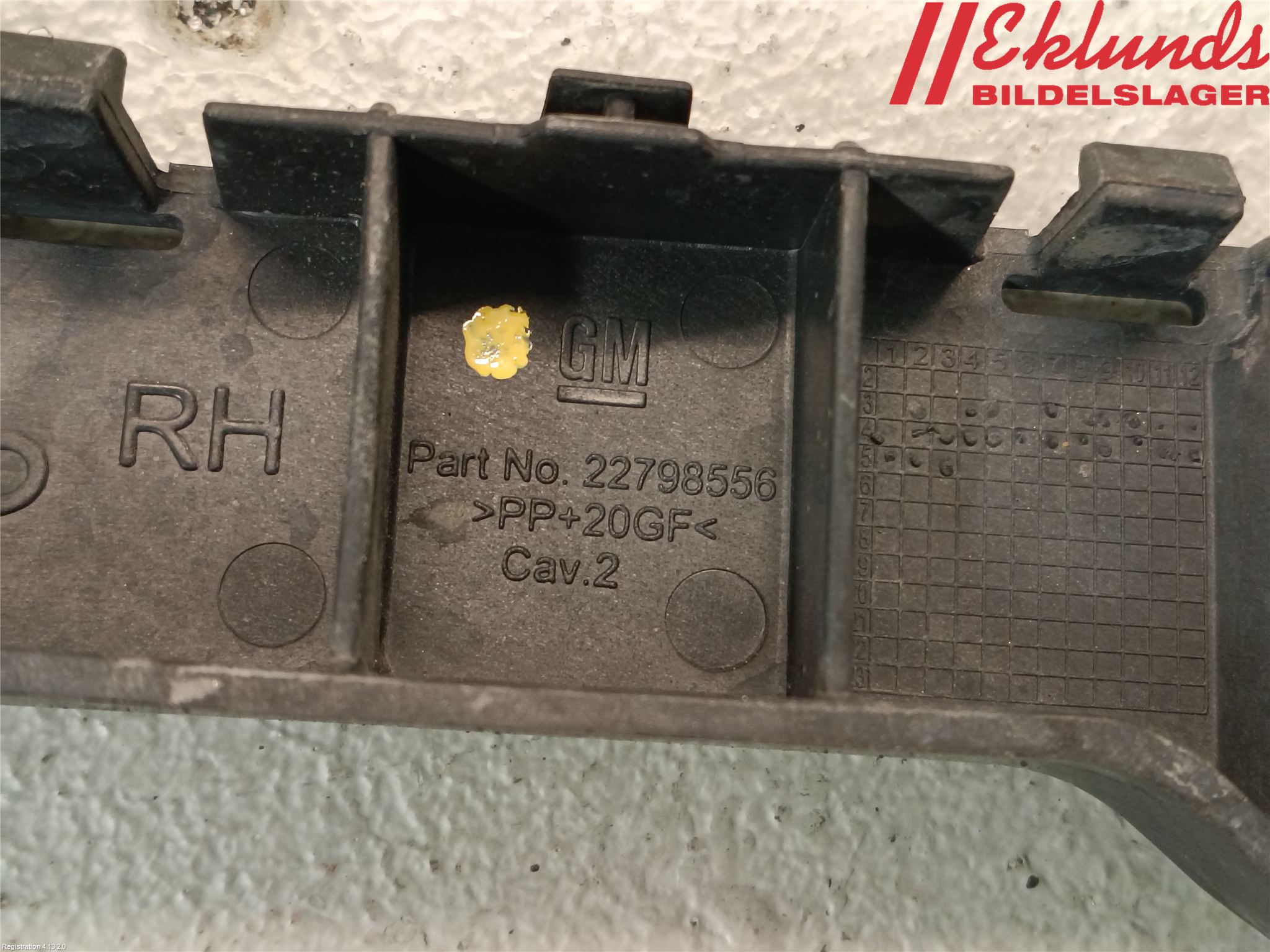 Opel INSIGNIA 09-16 Stötfångarfäste Fram Hö