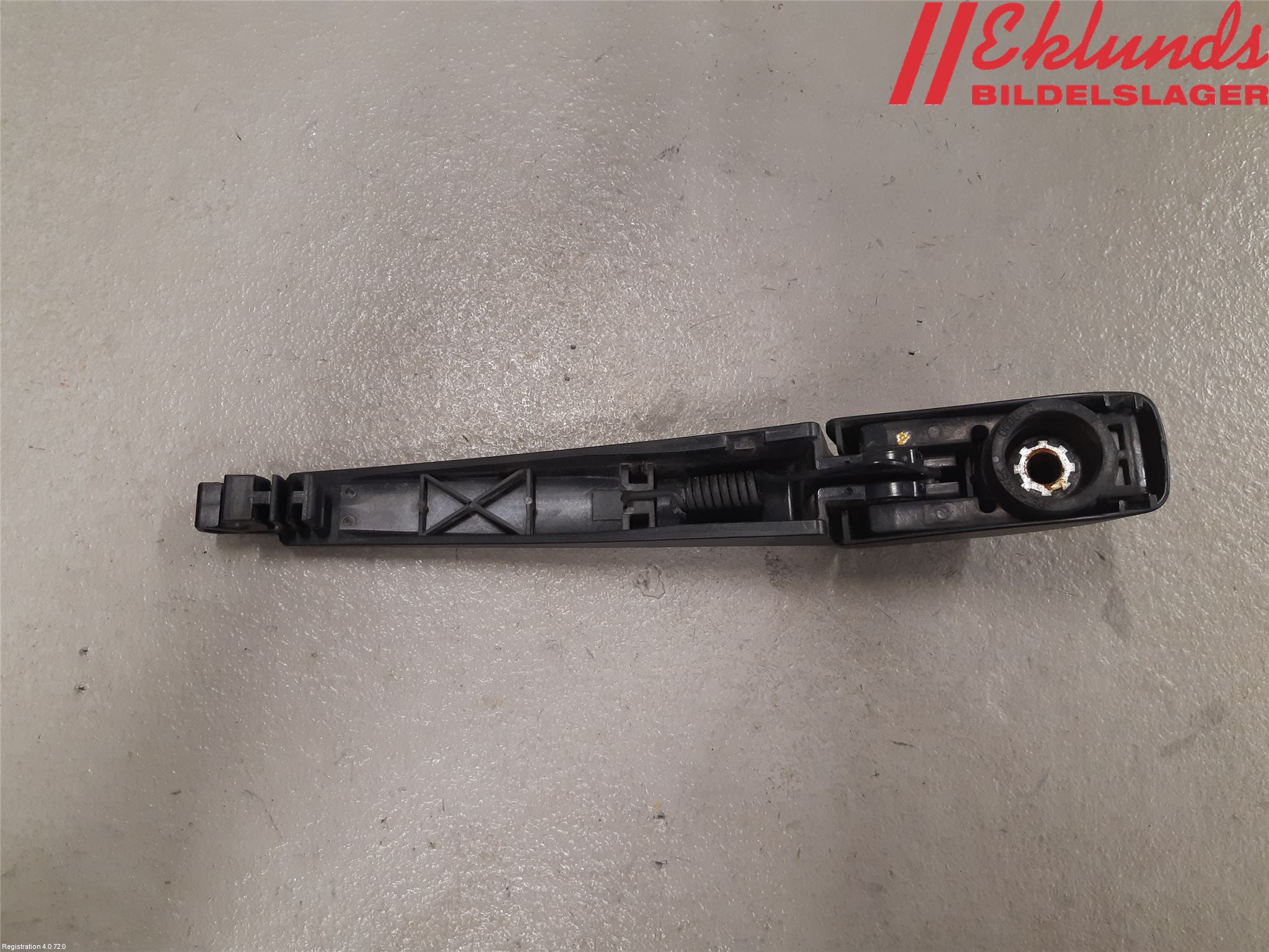 Toyota RAV4 13-18 Torkararm-Bakruta