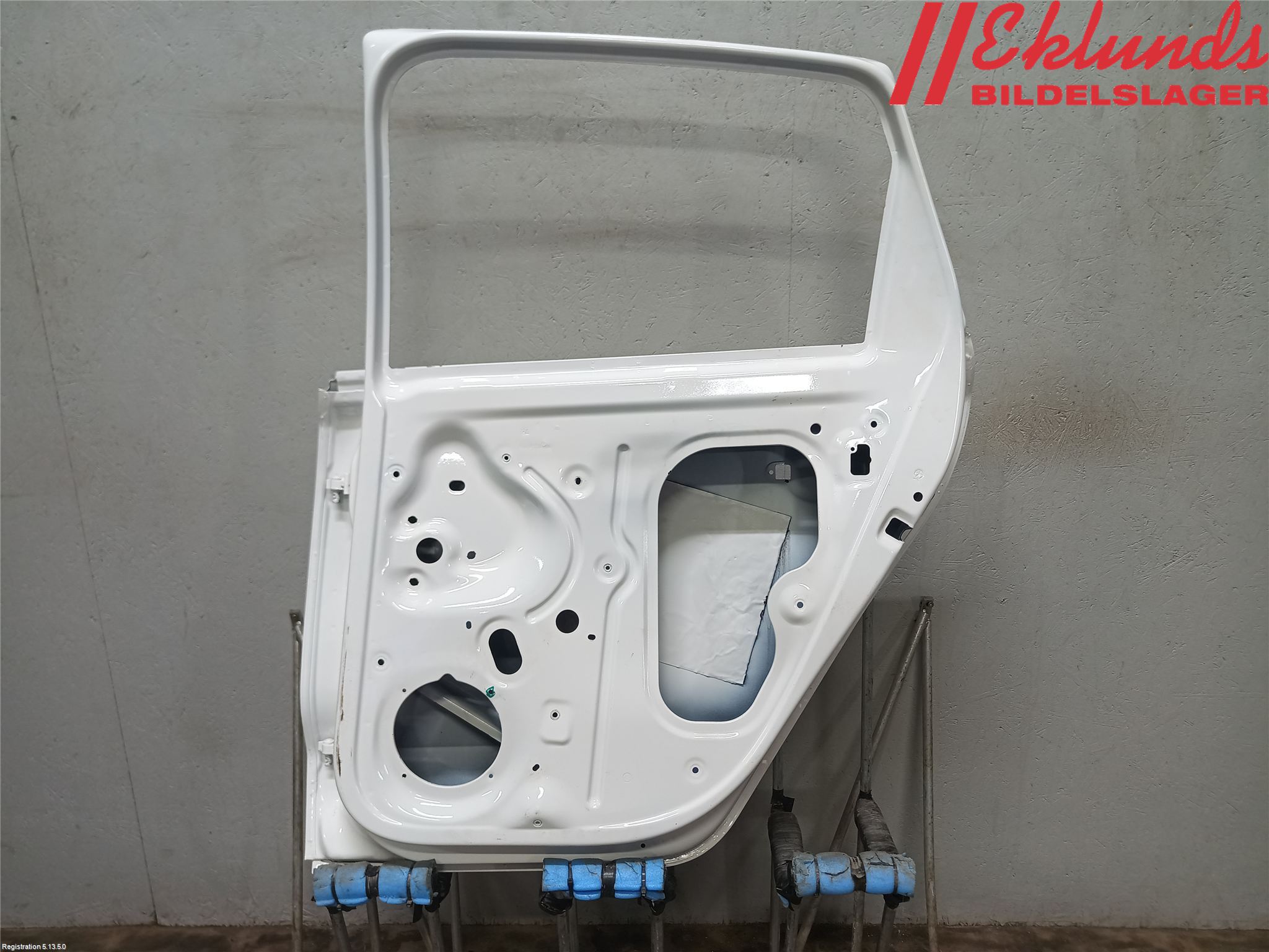 Volkswagen VW POLO 10-17 Dörr Bak Höger