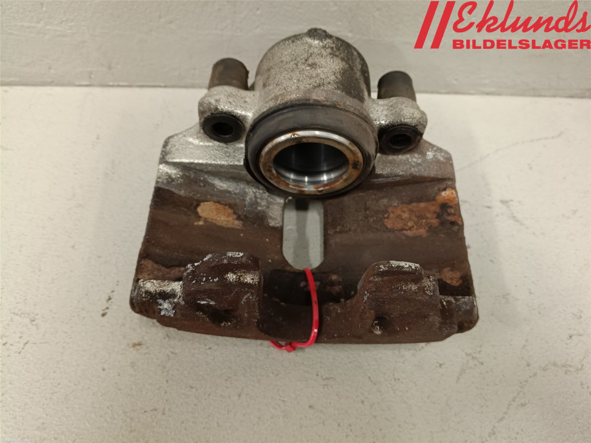 Volkswagen VW PASSAT 11-14 Bromsok Fram Vänster