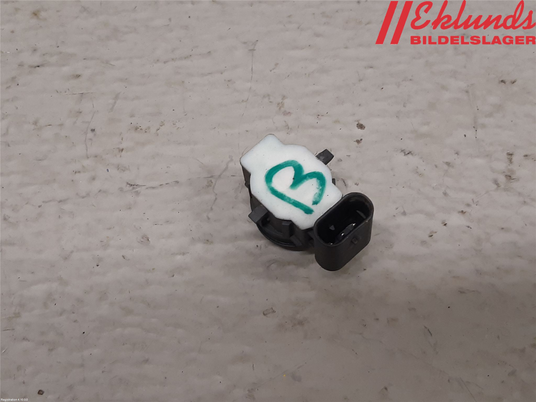 Tesla MODEL S 13- Parkeringshjälp Backsensor