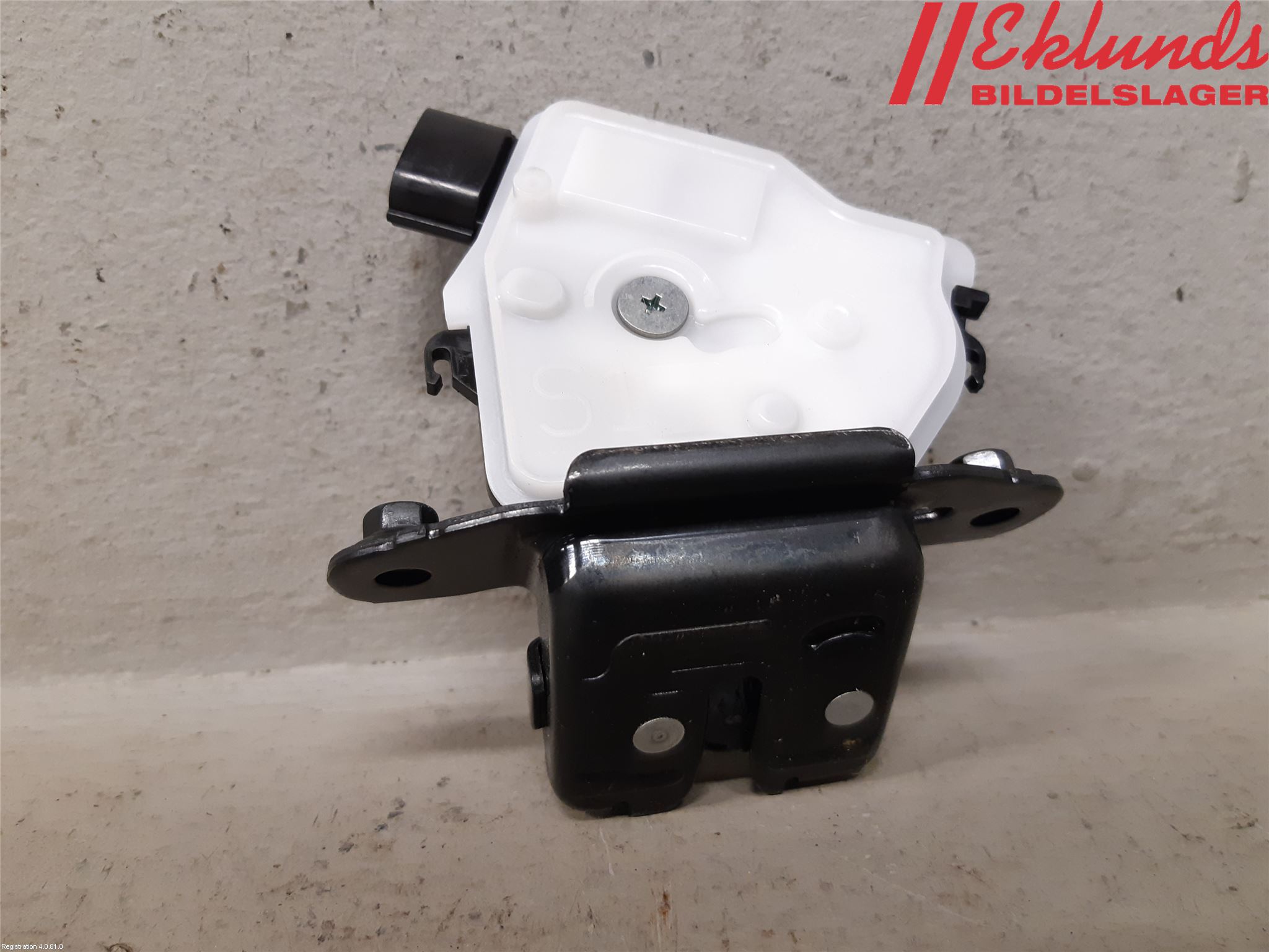 Toyota COROLLA 19- Låskista Baklucka