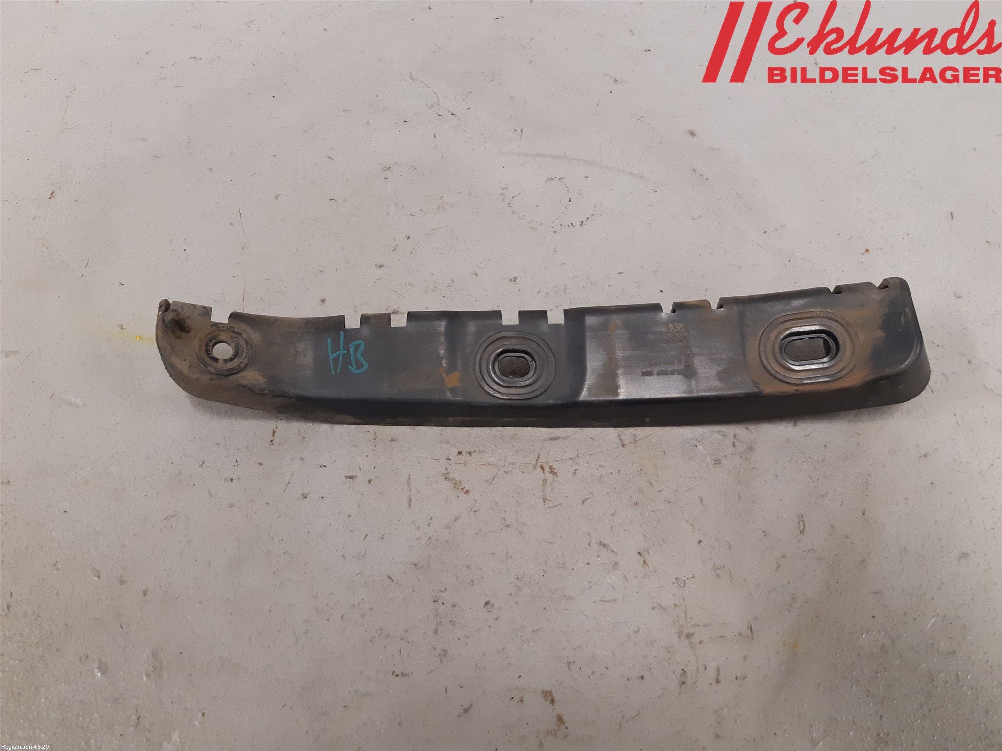 Skoda YETI Stötfångarfäste Bak Hö