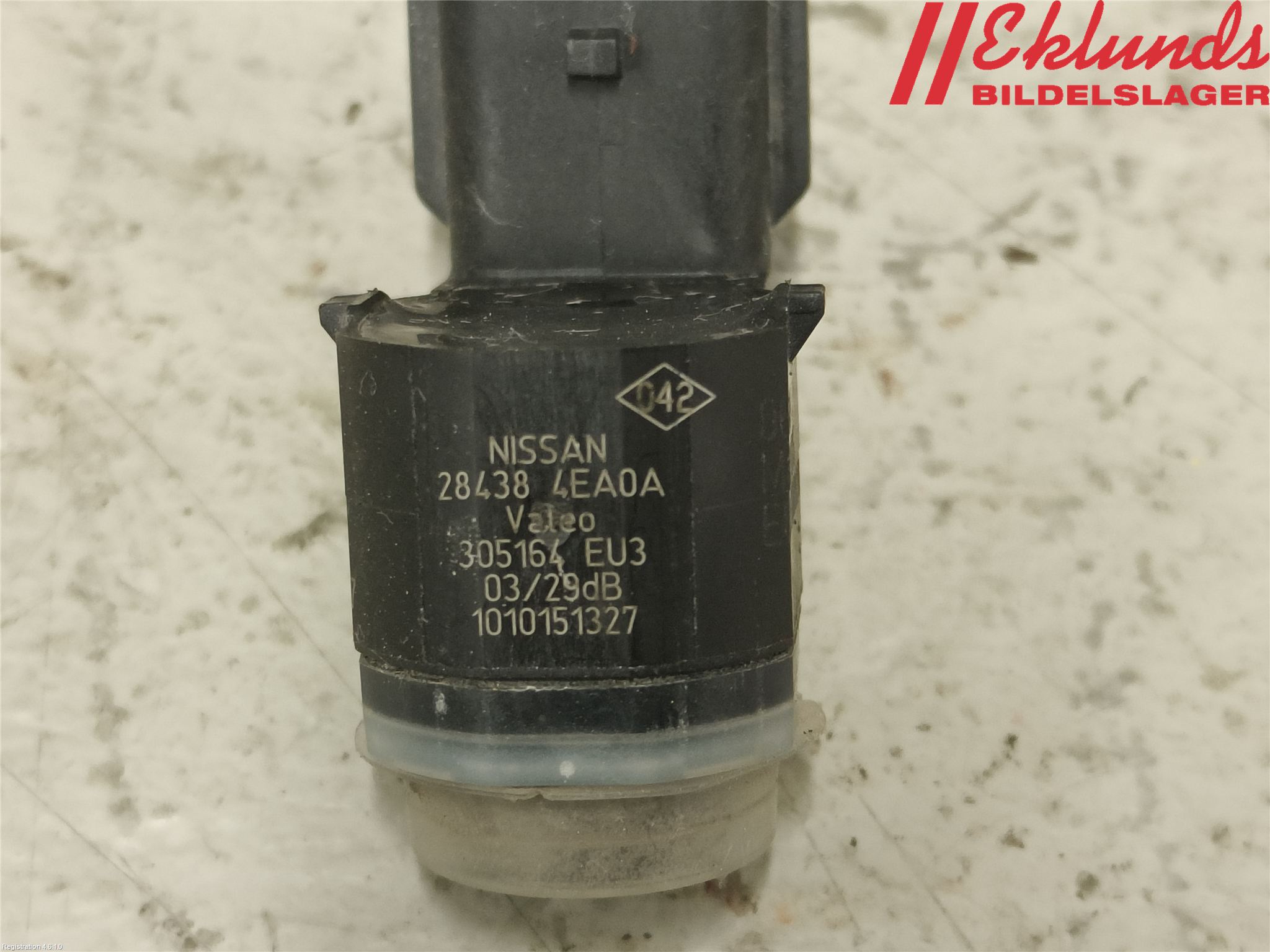 Nissan QASHQAI 14-17 Parkeringshjälp Frontsensor