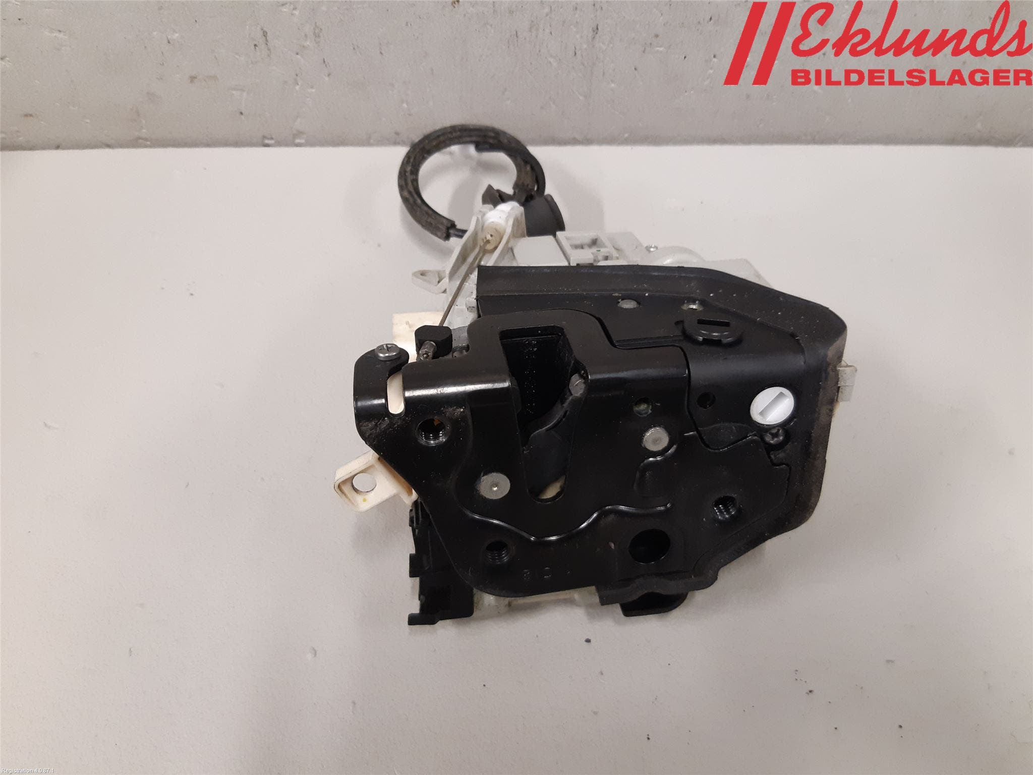 Audi A4 12-15 Låskista-Dörrlås