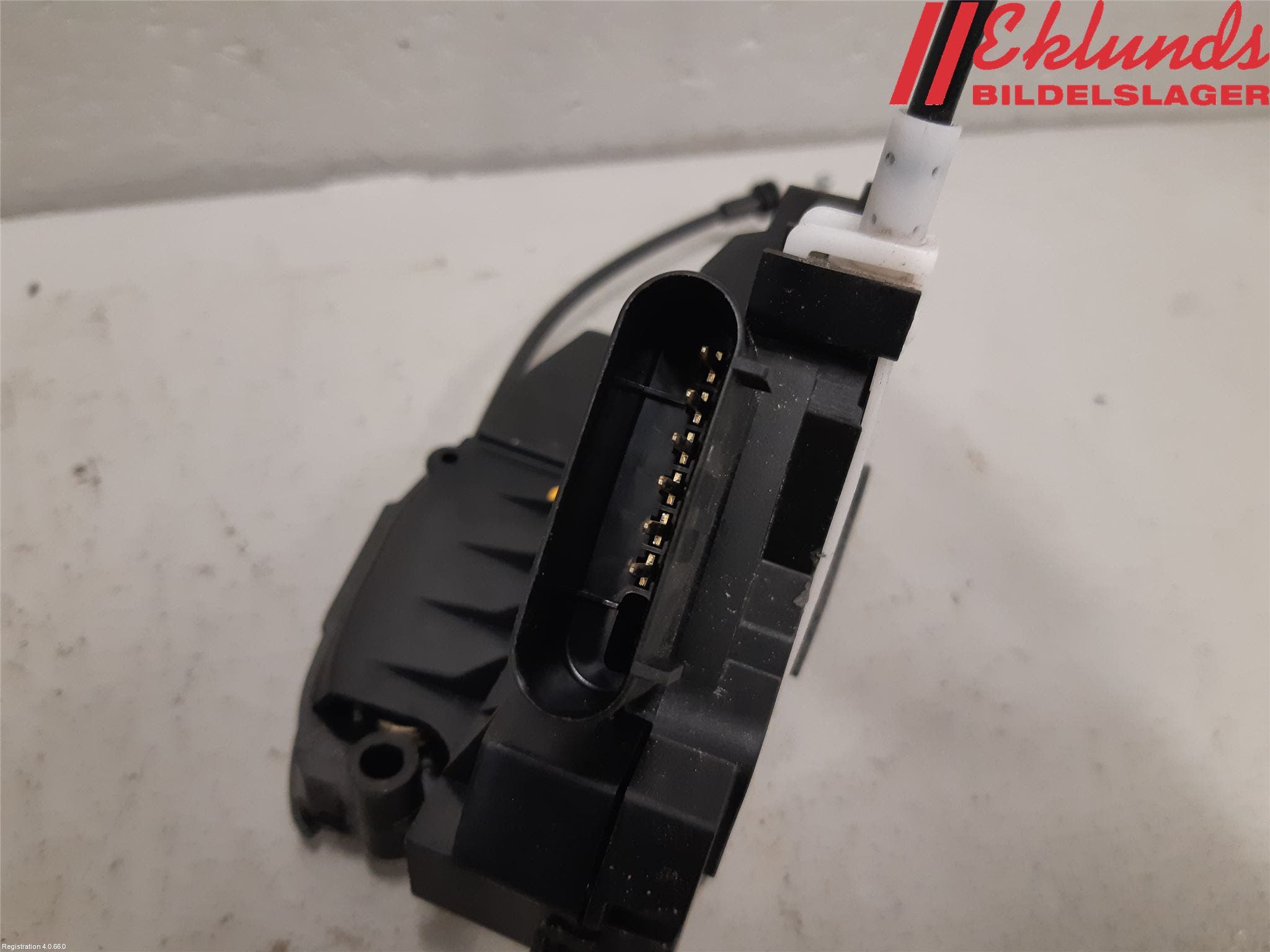 Volvo V60 11-13 Centrallåsmotor Höger