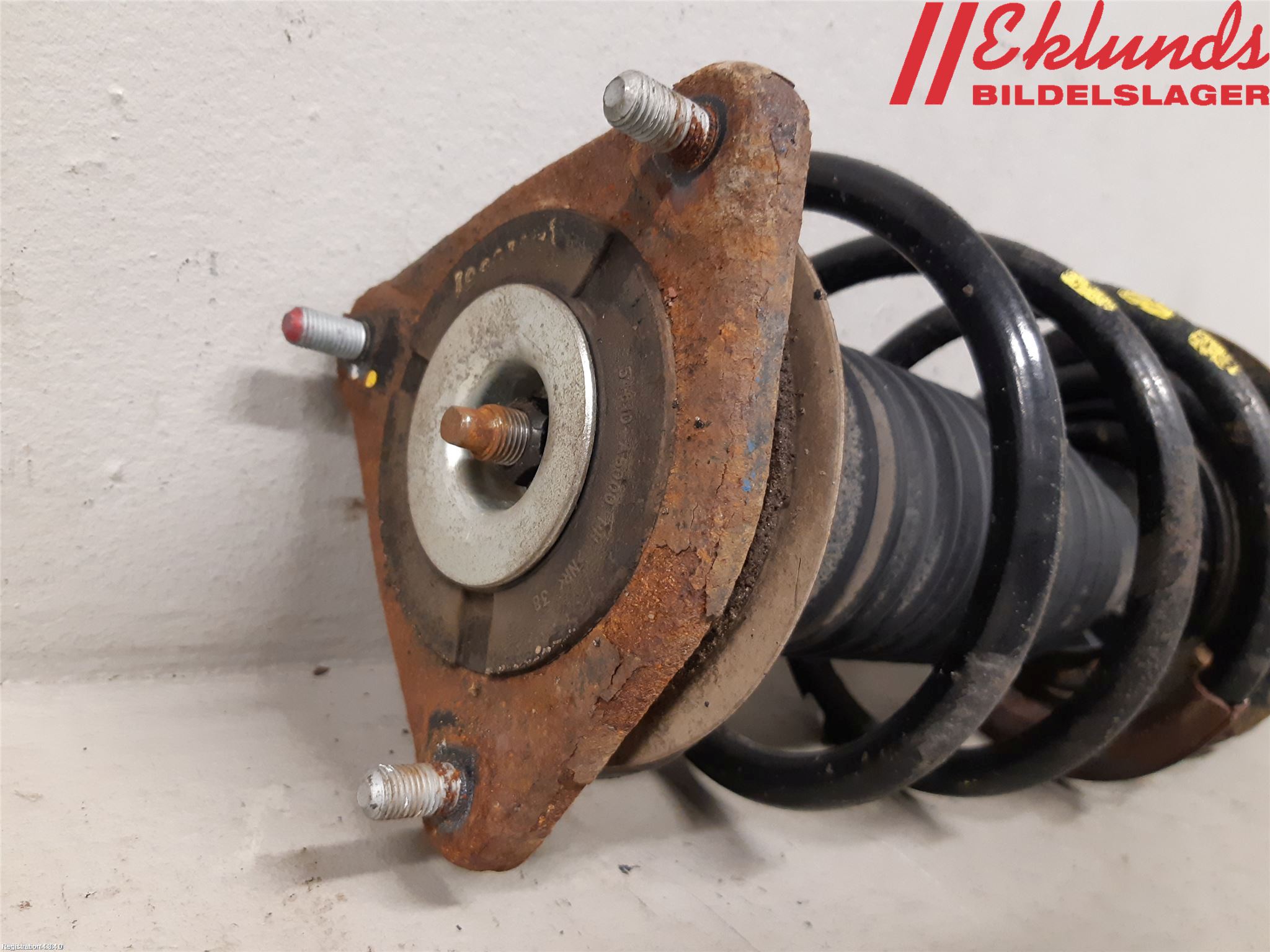 Kia CEED 12-18 Fjäderben Fram Höger