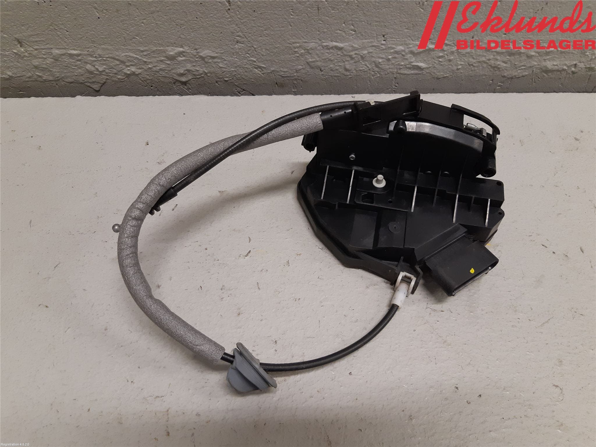 Volvo S60 14-18 Låskista-Dörrlås