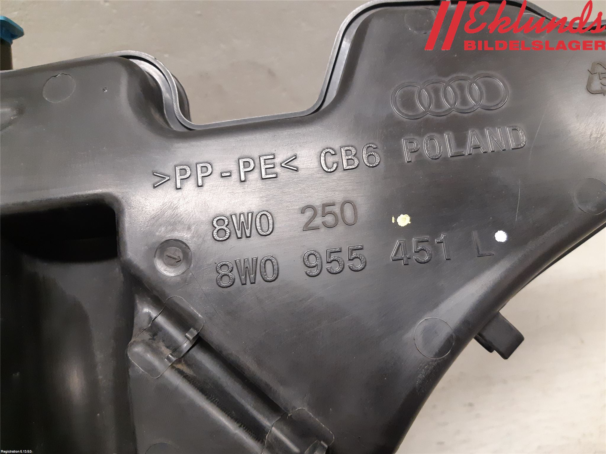 Audi A4/S4 B9 16-19 Spolartank Vindruta-Strål