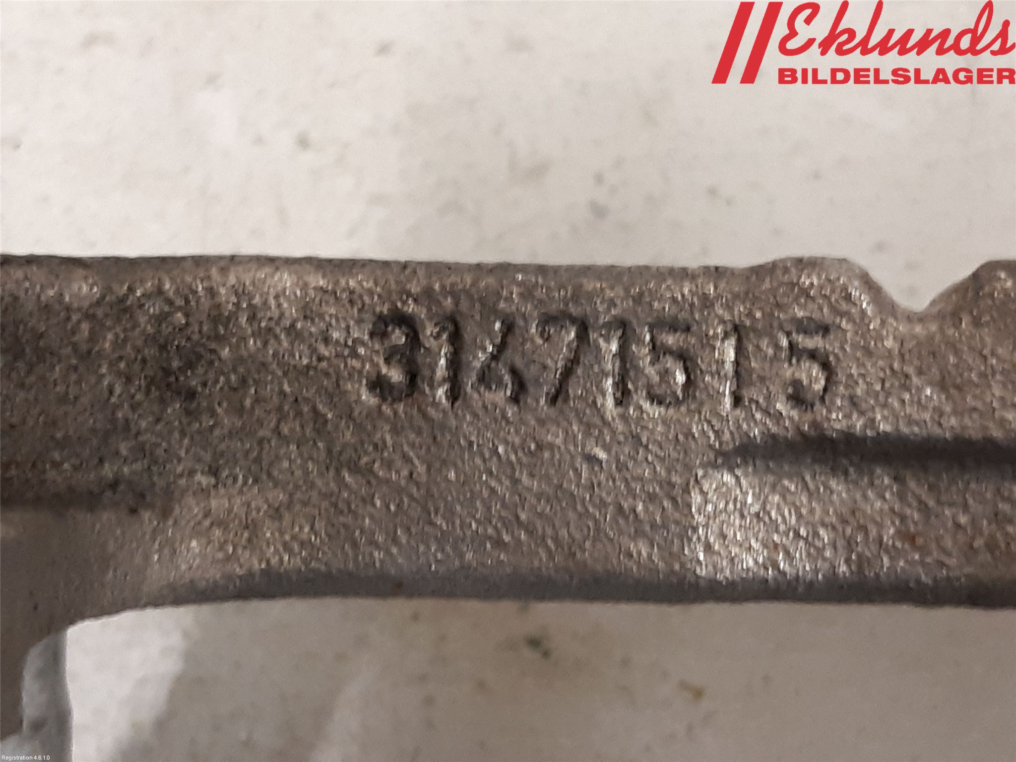 Volvo XC90/RECHARGE 16- Bromsokshållare