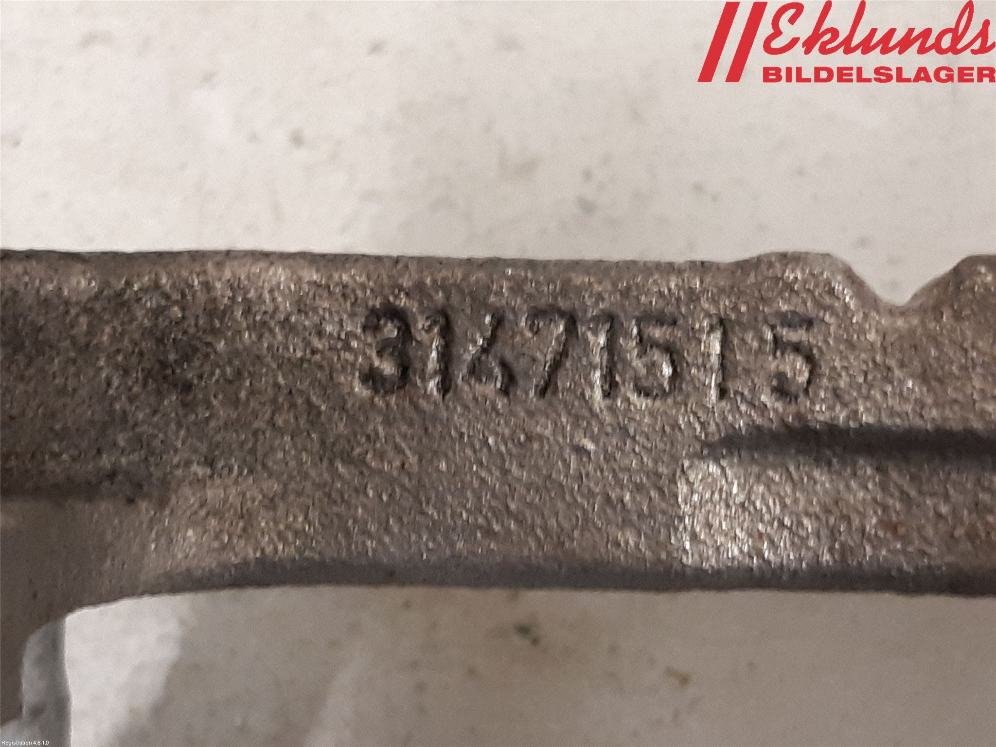 Volvo XC90/RECHARGE 16- Bromsokshållare