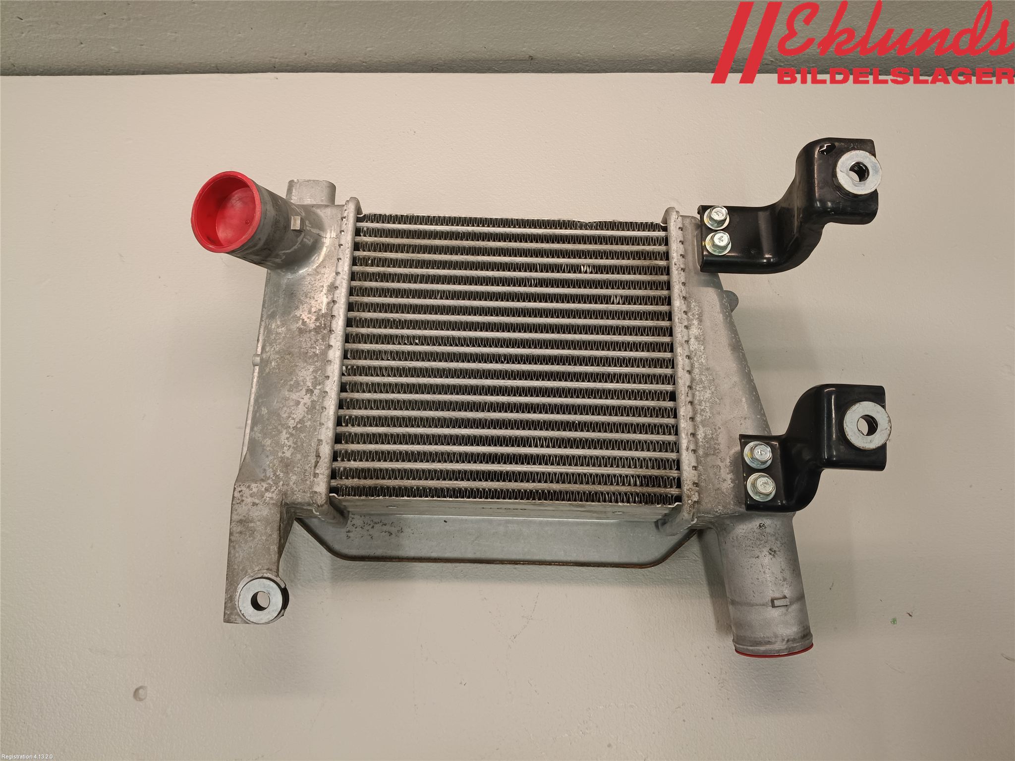 Nissan NP300 Laddluft-Intercooler Kyl