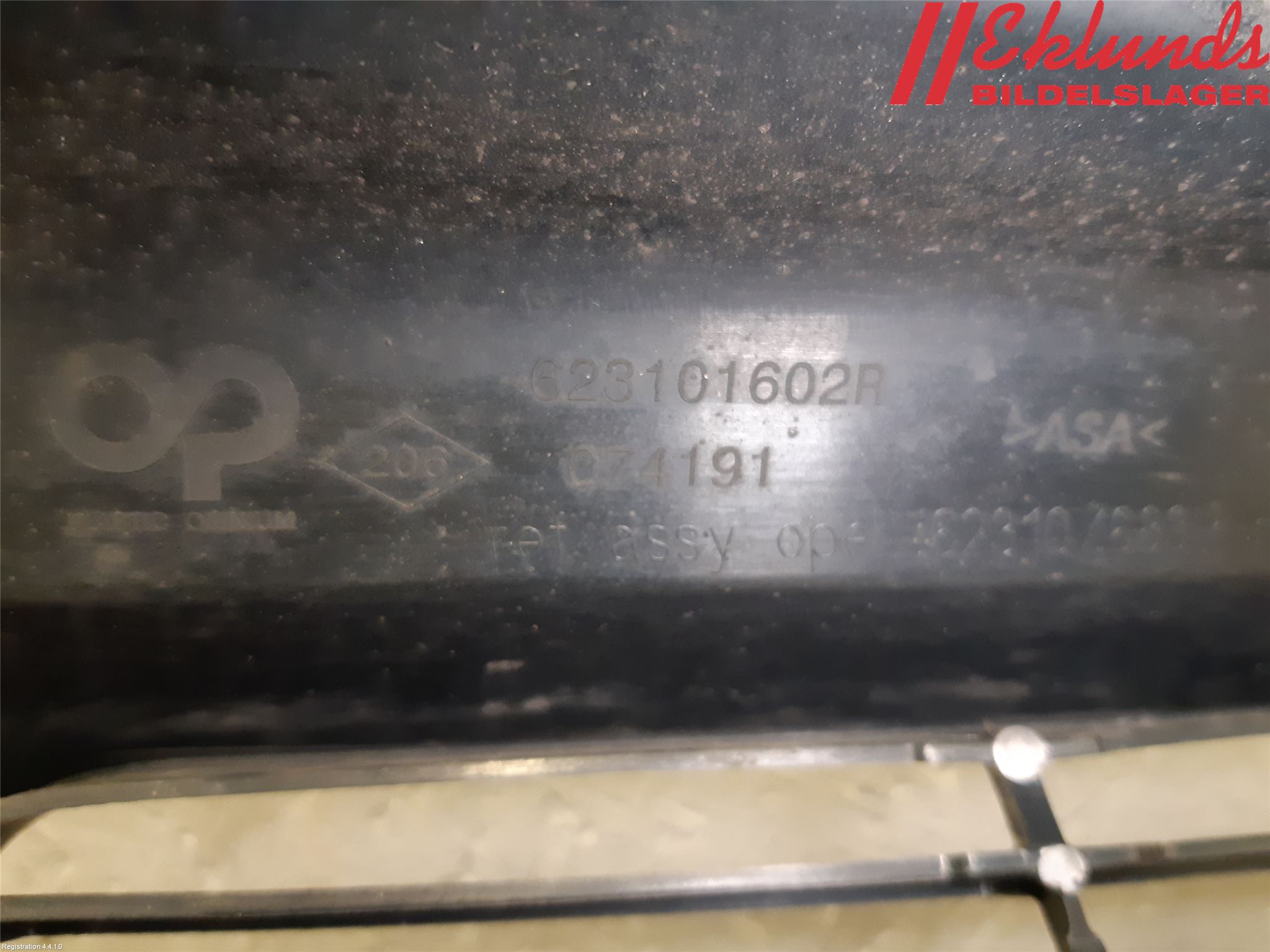 Opel MOVANO B 10-22 Grill Komp